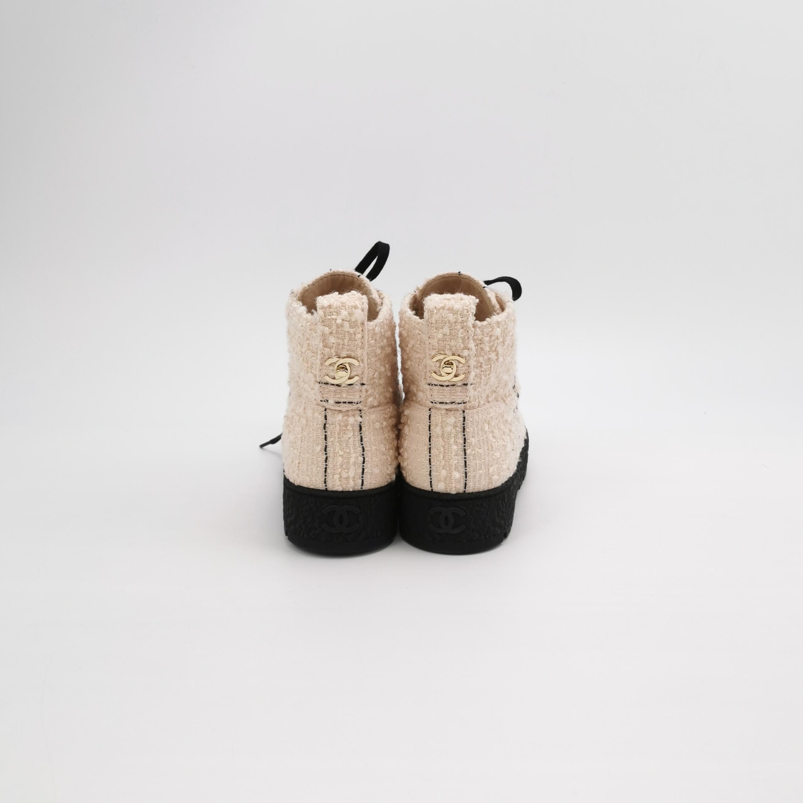 Chanel Chanel Women 7 Lowtop Sneakers Size US 7 / IT 37 - 4 Thumbnail