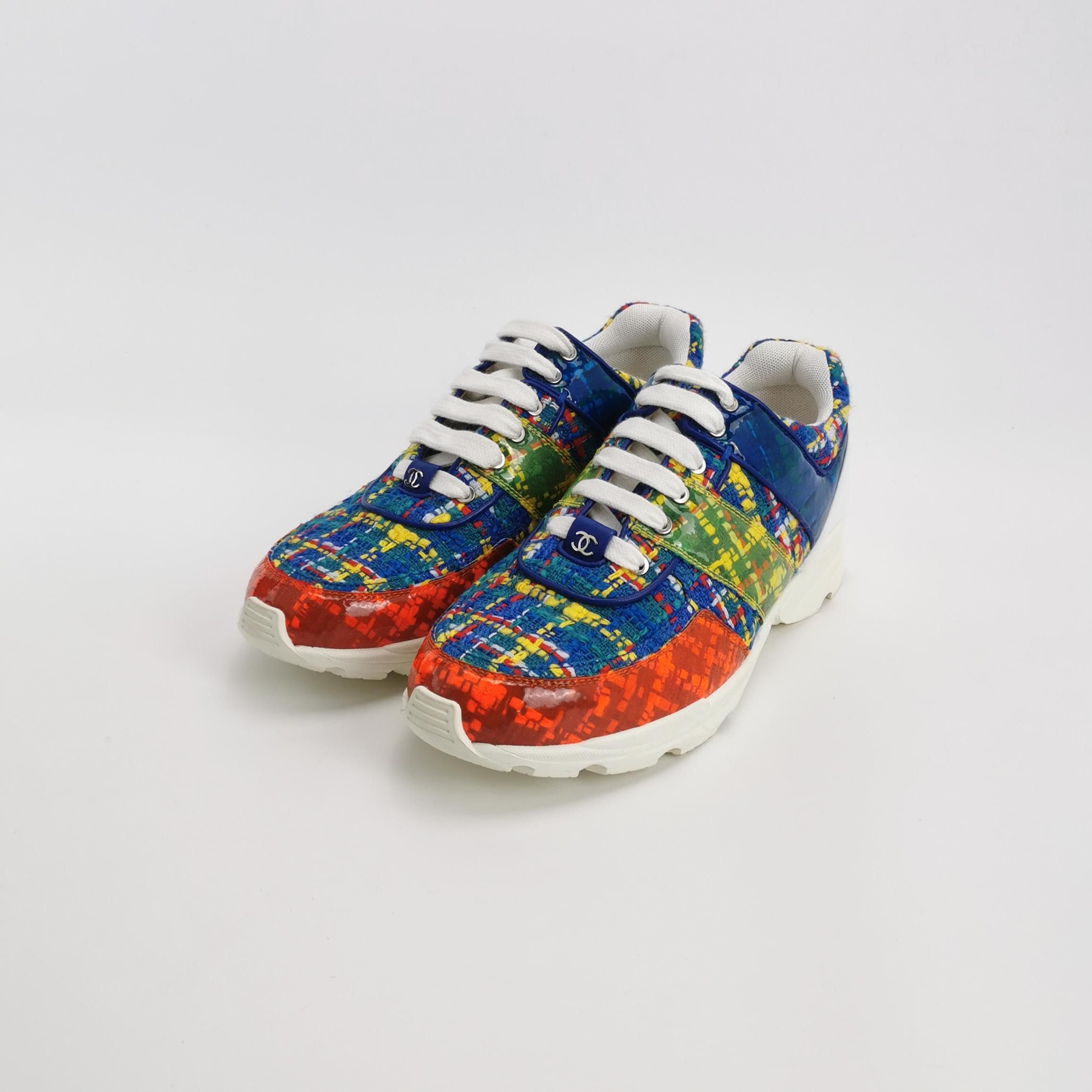 Chanel Chanel Women 9-5 Lowtop Sneakers Size US 9.5 / IT 39.5 - 2 Thumbnail