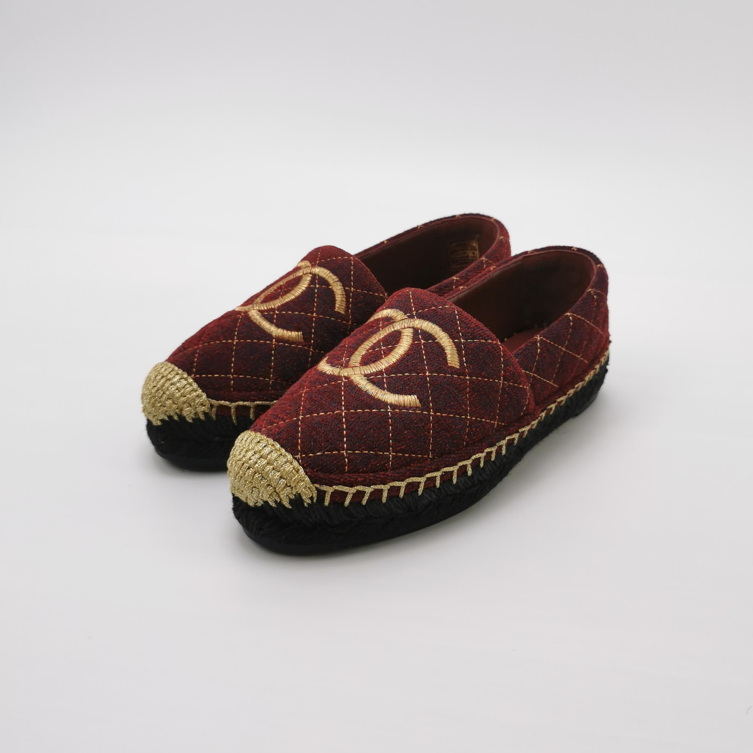 Chanel Chanel Women 5 Flats Size US 5 / IT 35 - 2 Thumbnail