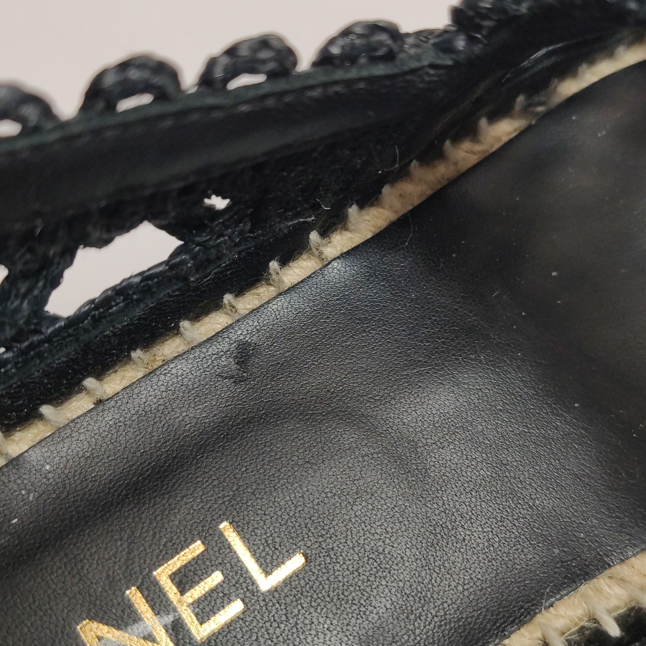 Chanel Chanel Women 10 Flats Size US 10 / IT 40 - 10 Thumbnail