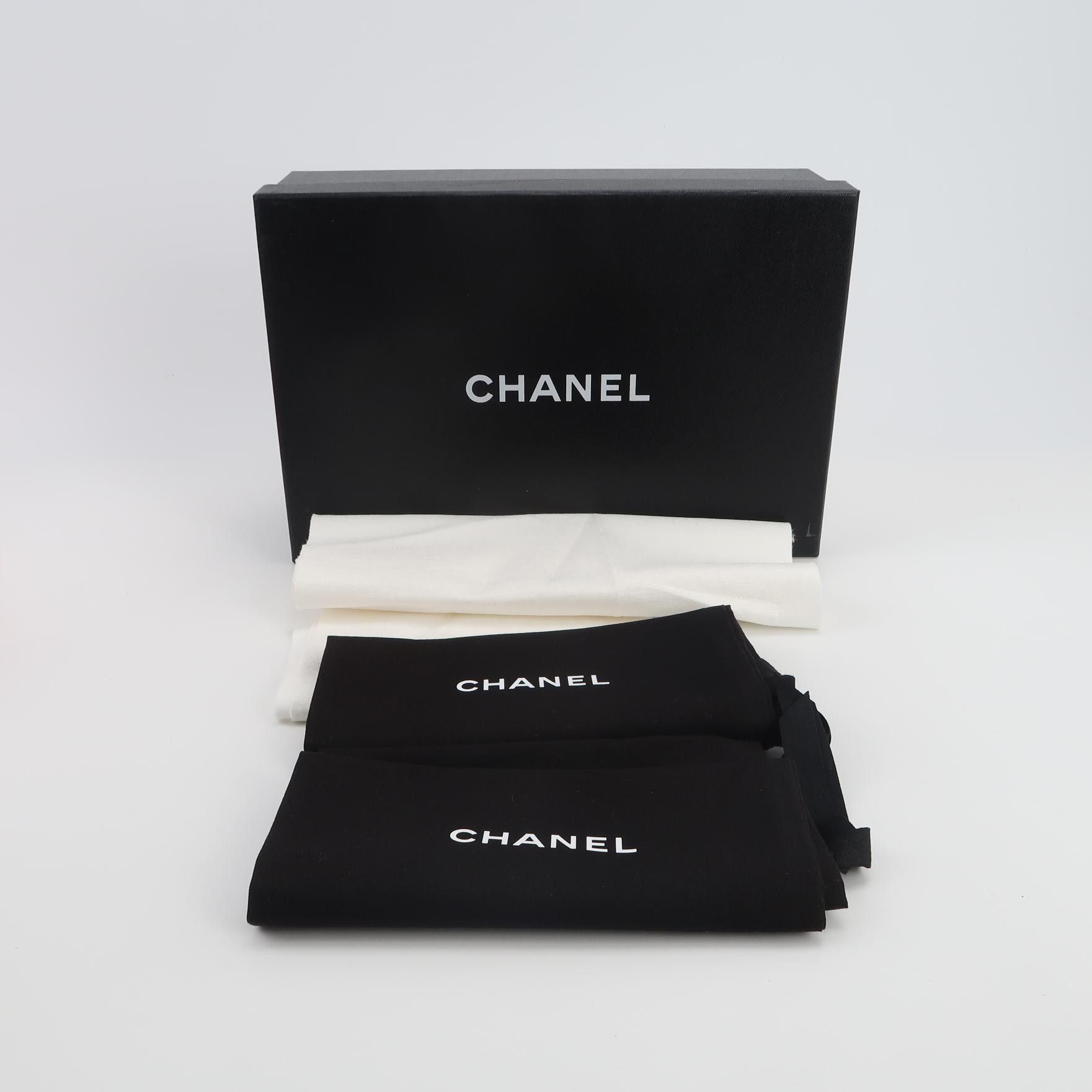 Chanel Chanel Women 7 Sandals Size US 7 / IT 37 - 6 Thumbnail