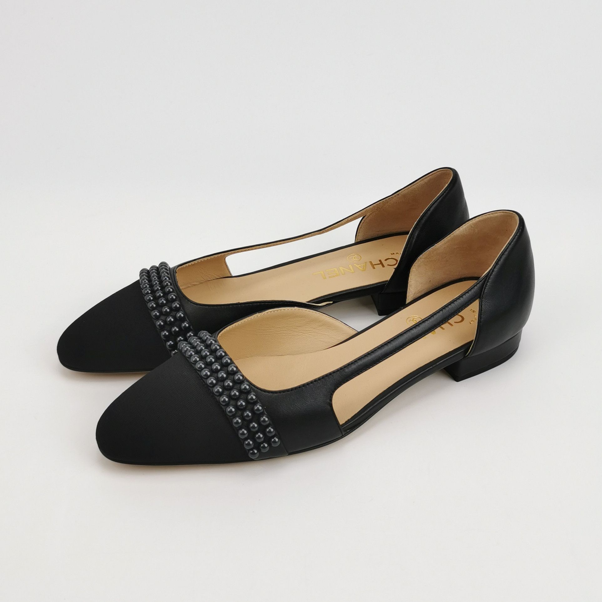 Chanel Chanel Women 8 Flats Size US 8 / IT 38 - 2 Thumbnail
