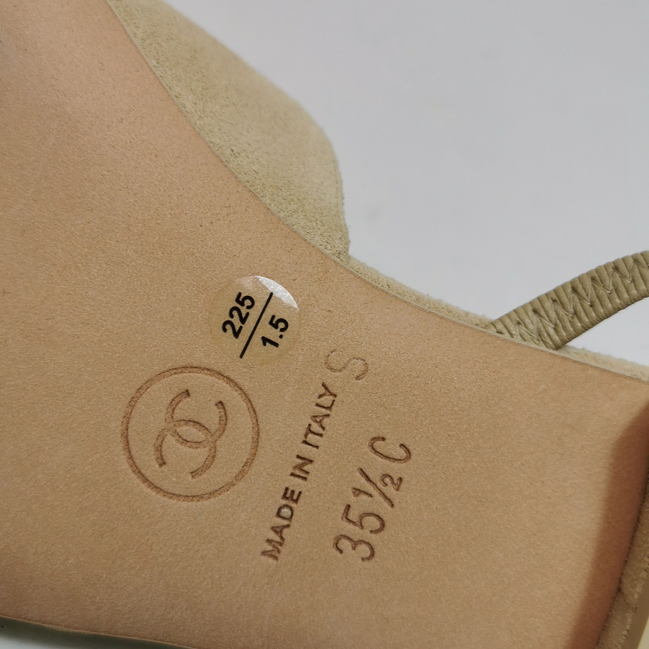 Chanel Chanel Women 5-5 Flats Size US 5.5 / IT 35.5 - 8 Thumbnail