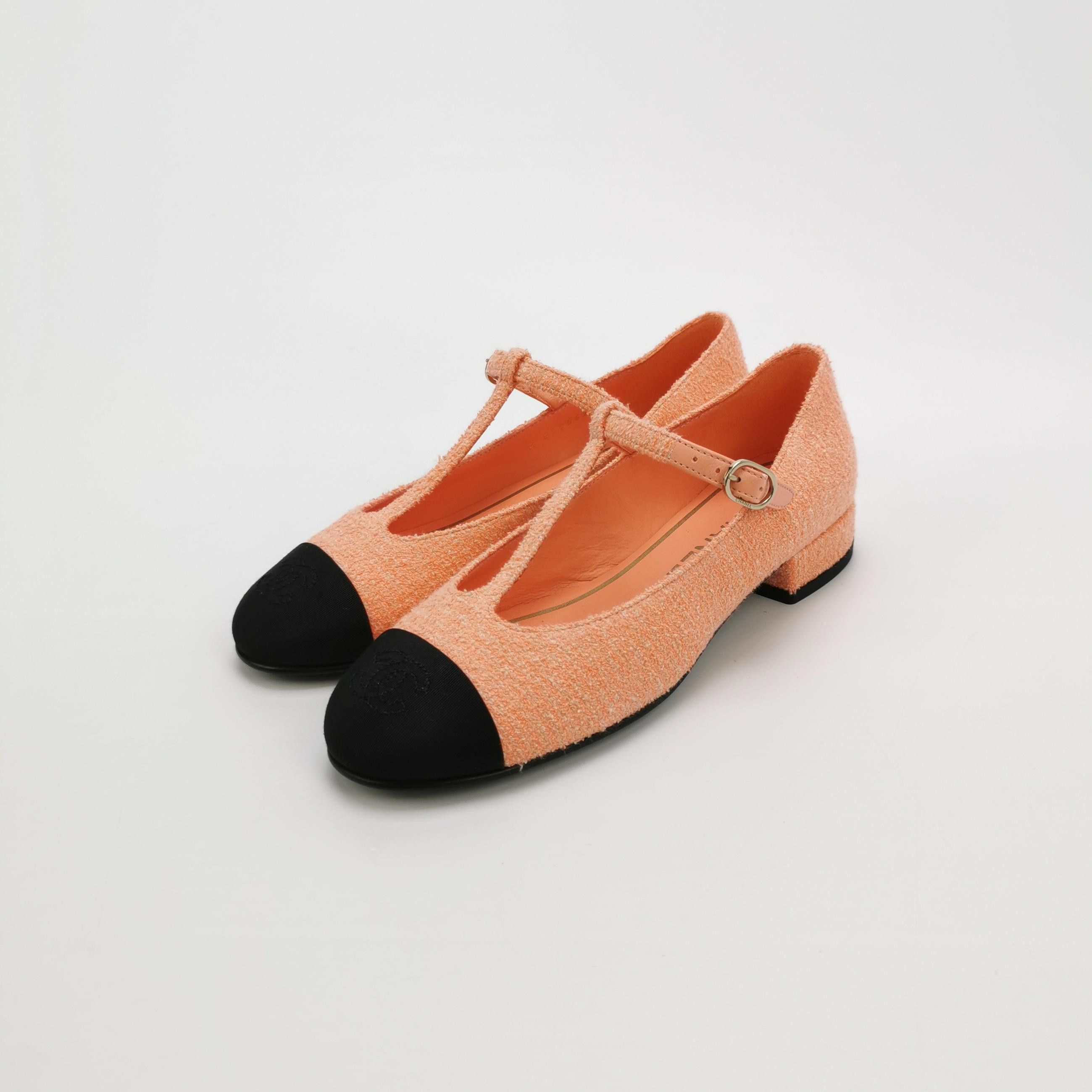 Chanel Chanel Women 5-5 Flats Size US 5.5 / IT 35.5 - 2 Thumbnail