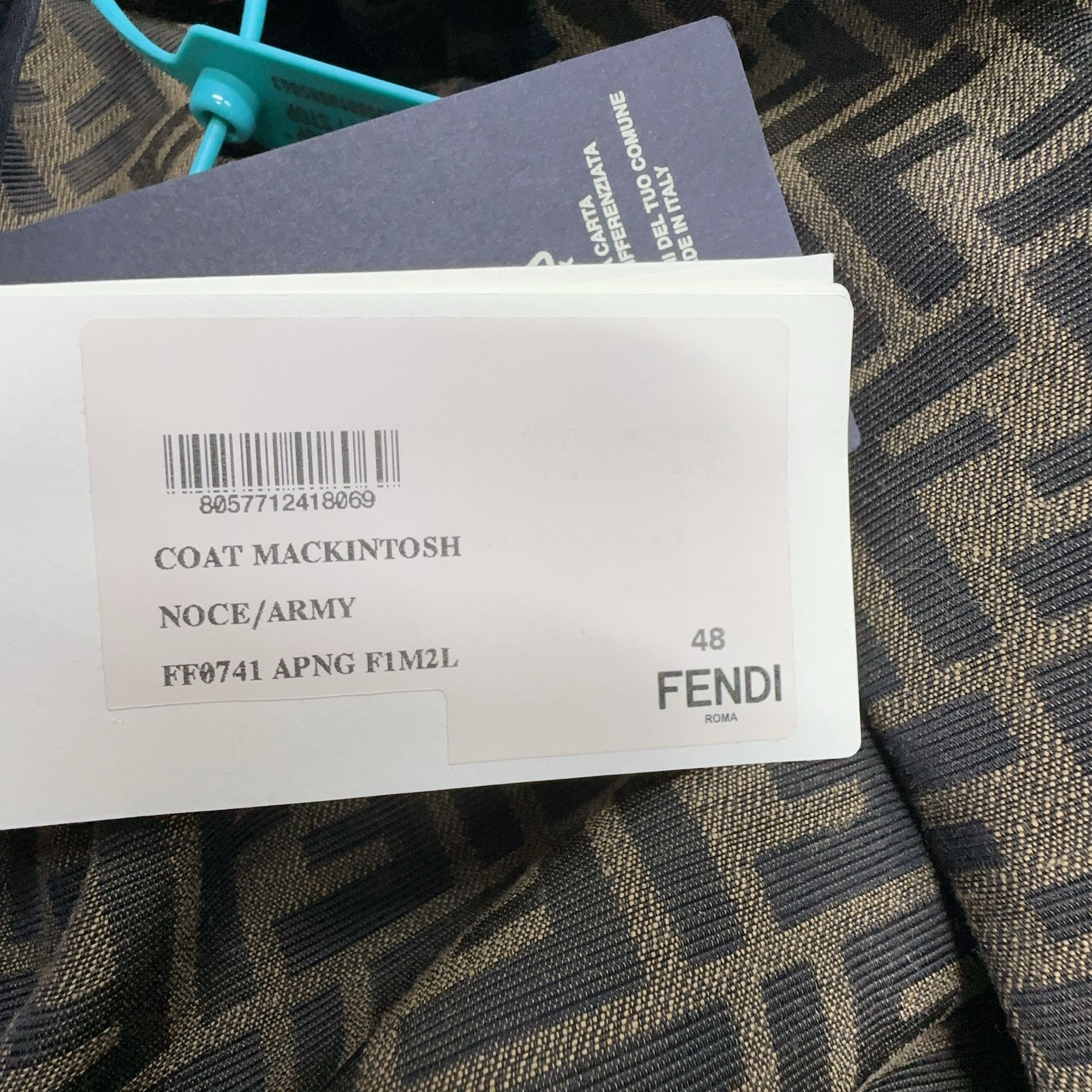 Fendi Fendi FF Logo Mackintosh Coat Size 48 Size US M / EU 48-50 / 2 - 2 Thumbnail