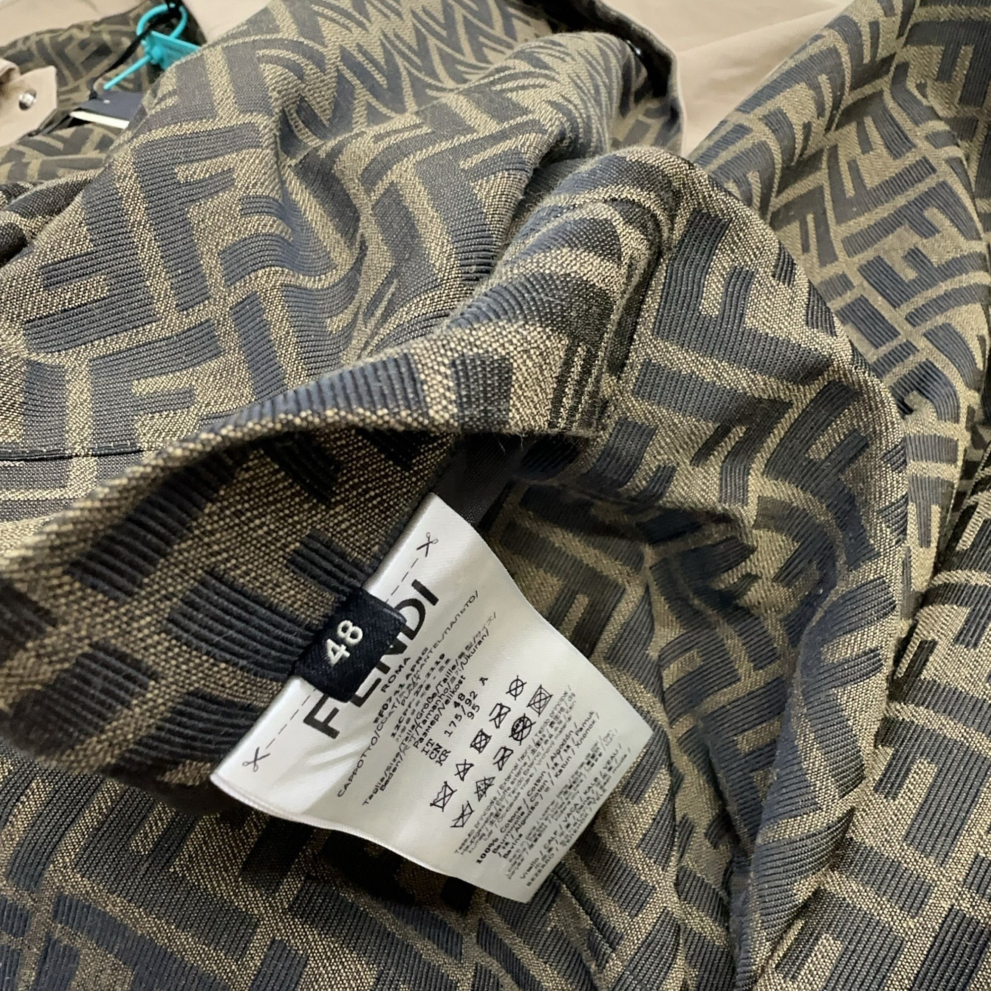 Fendi Fendi FF Logo Mackintosh Coat Size 48 Size US M / EU 48-50 / 2 - 4 Thumbnail