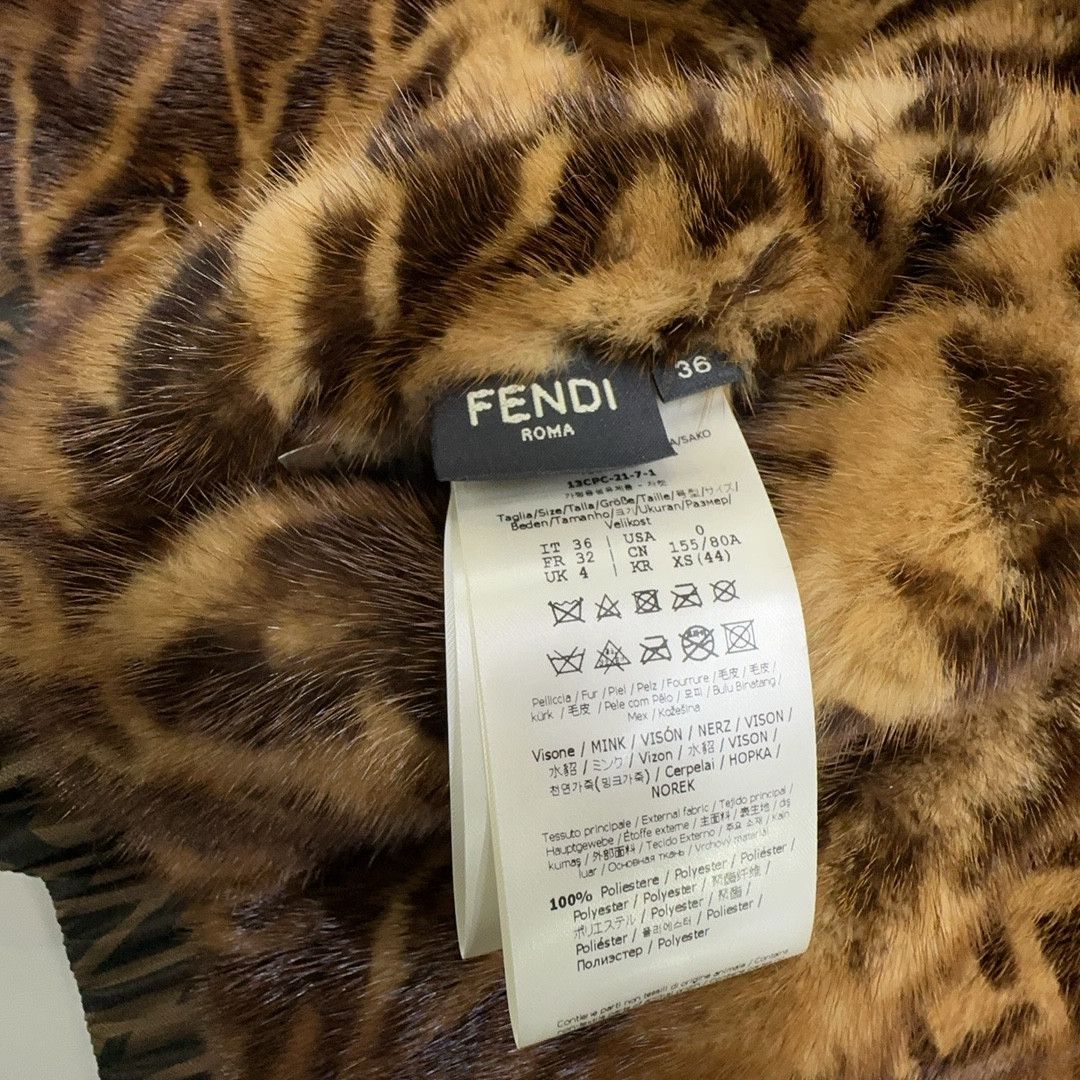 Fendi Fendi Reversible FF Logo Fur Jacket Size 36 Size XS / US 0-2 / IT 36-38 - 15 Thumbnail