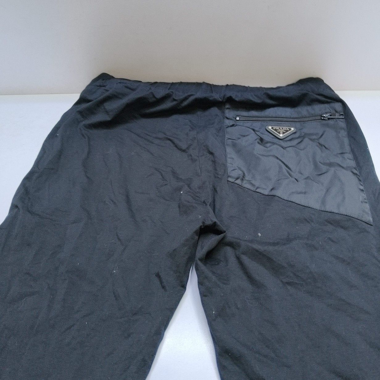 Prada Prada Enamel Triangle Logo Joggers Size M Size US 32 / EU 48 - 6 Thumbnail