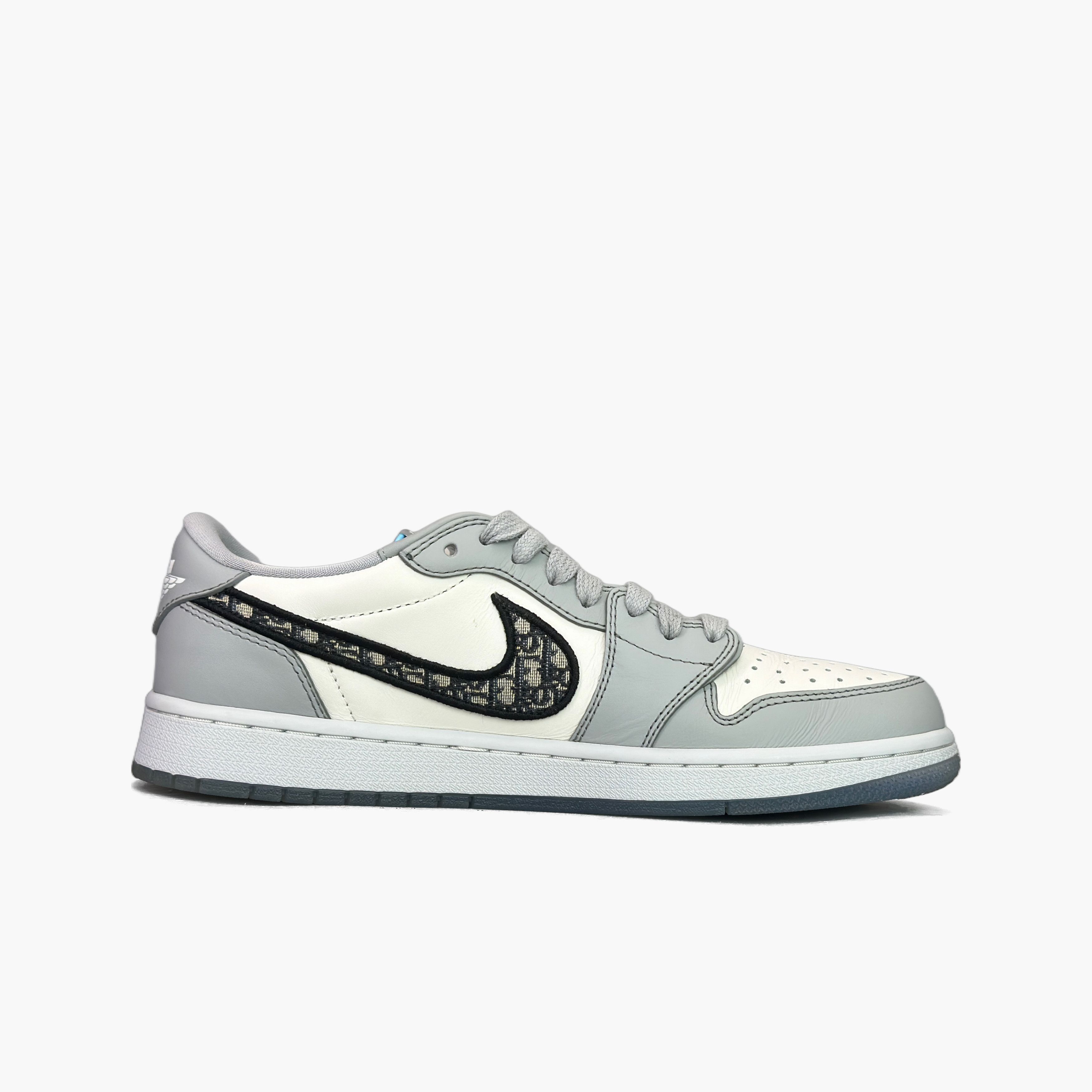 Dior Dior x Jordan Air Jordan 1 Low Size 9.5 Size US 9.5 / EU 42-43 - 2 Thumbnail