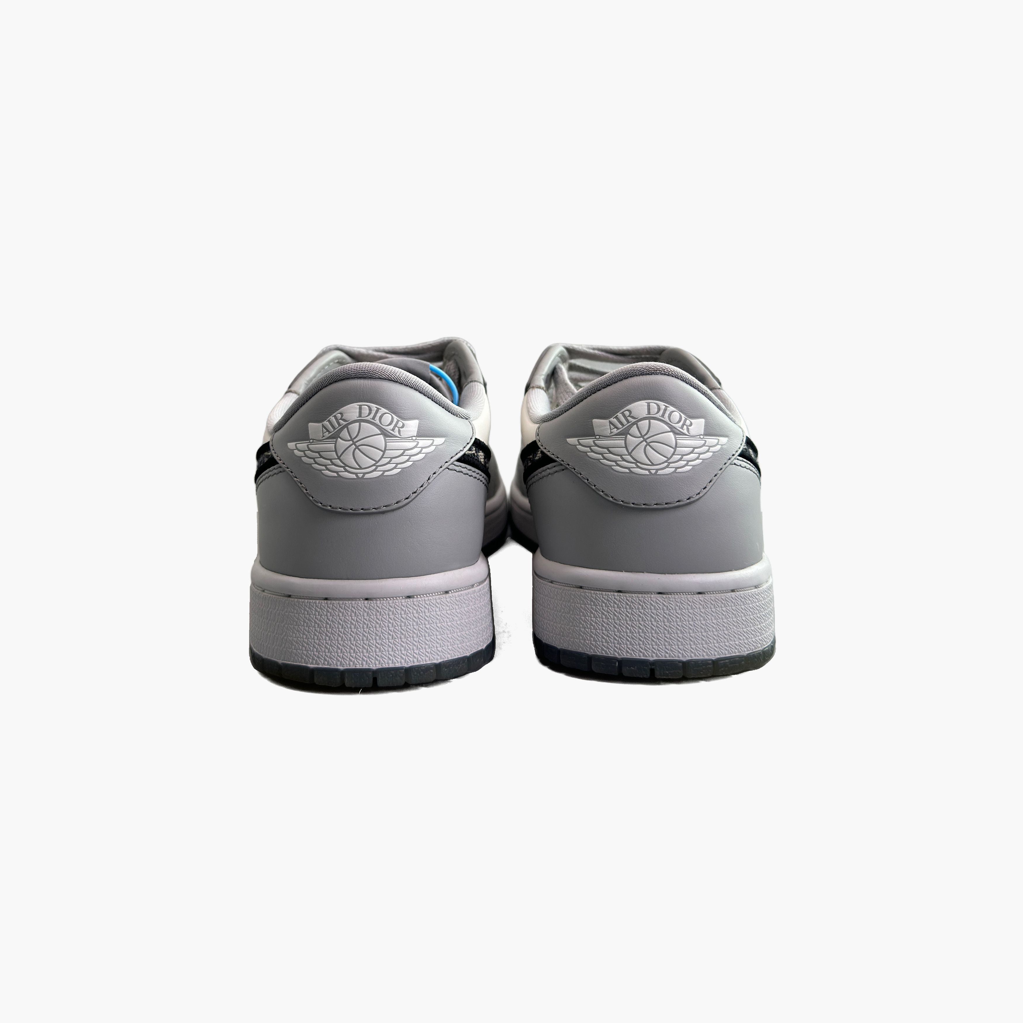 Dior Dior x Jordan Air Jordan 1 Low Size 9.5 Size US 9.5 / EU 42-43 - 6 Thumbnail