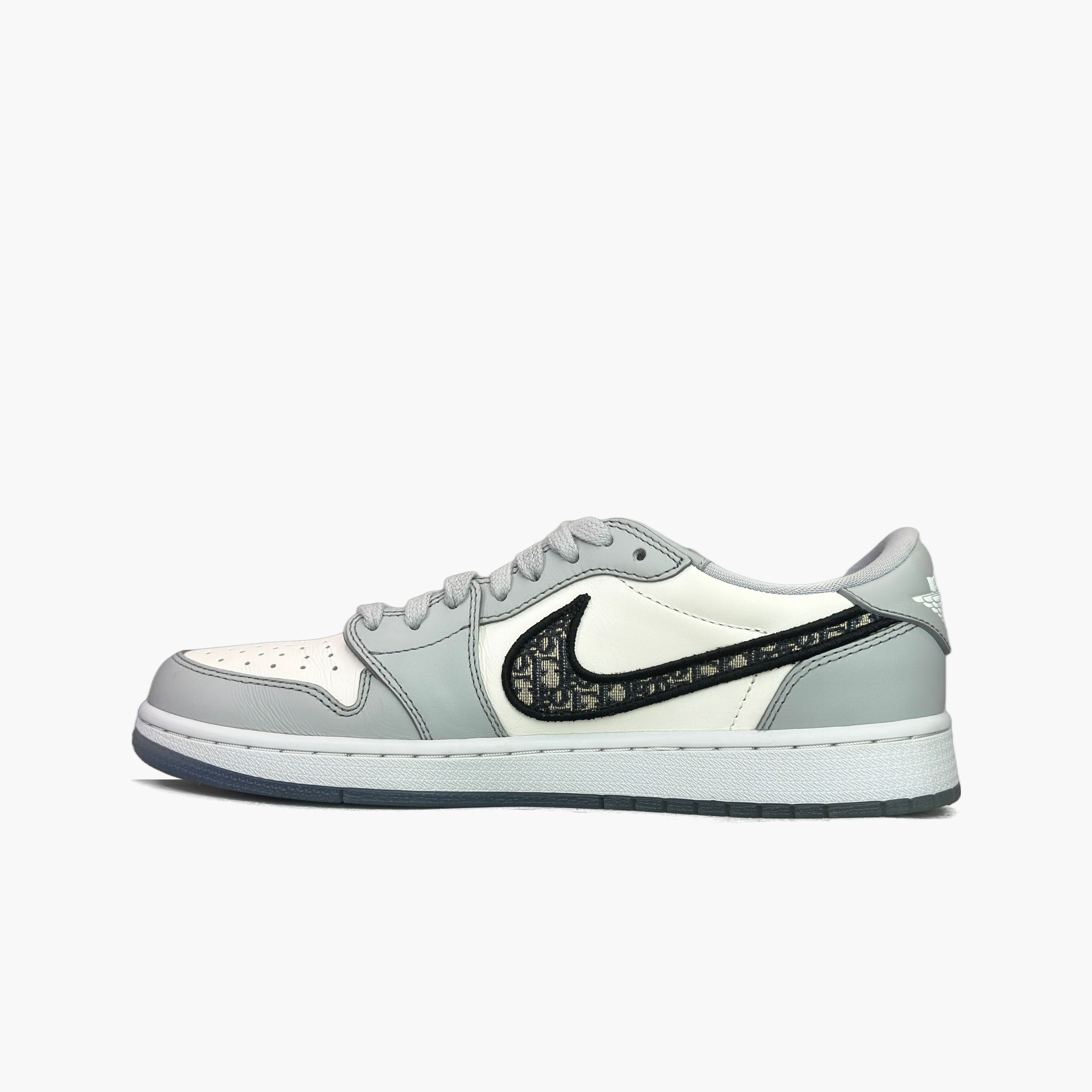 Dior Dior x Jordan Air Jordan 1 Low Size 9.5 Size US 9.5 / EU 42-43 - 3 Thumbnail