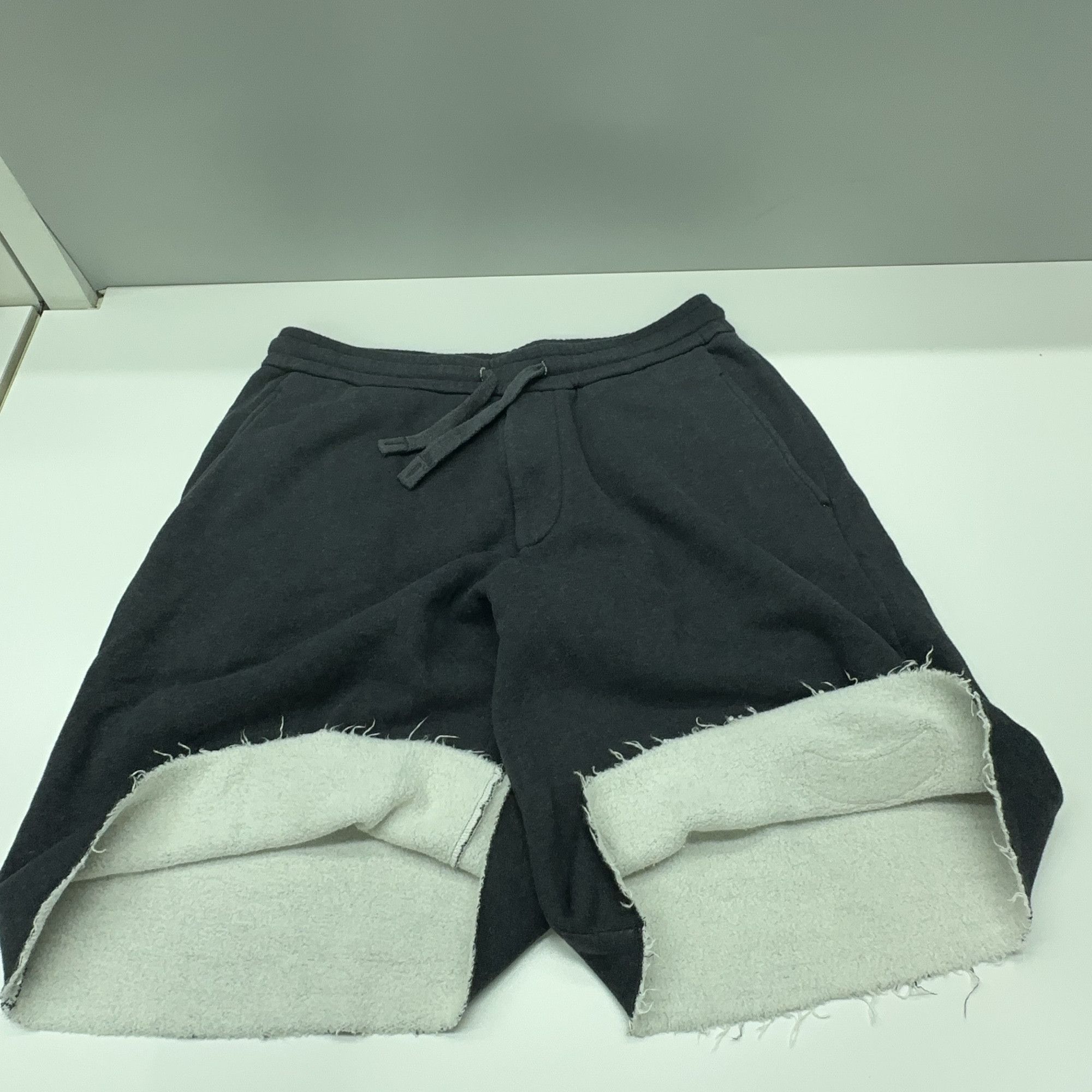 Dior Dior x Denim Tears Logo Shorts Size L Size US 34 / EU 50 - 6 Thumbnail