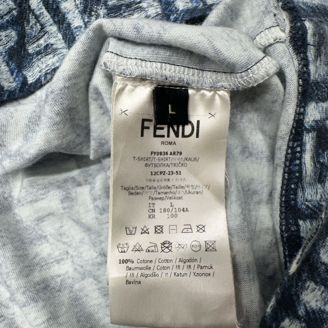 Fendi Fendi Monogram Short Sleeve T-Shirt Size L Size US L / EU 52-54 / 3 - 3 Thumbnail