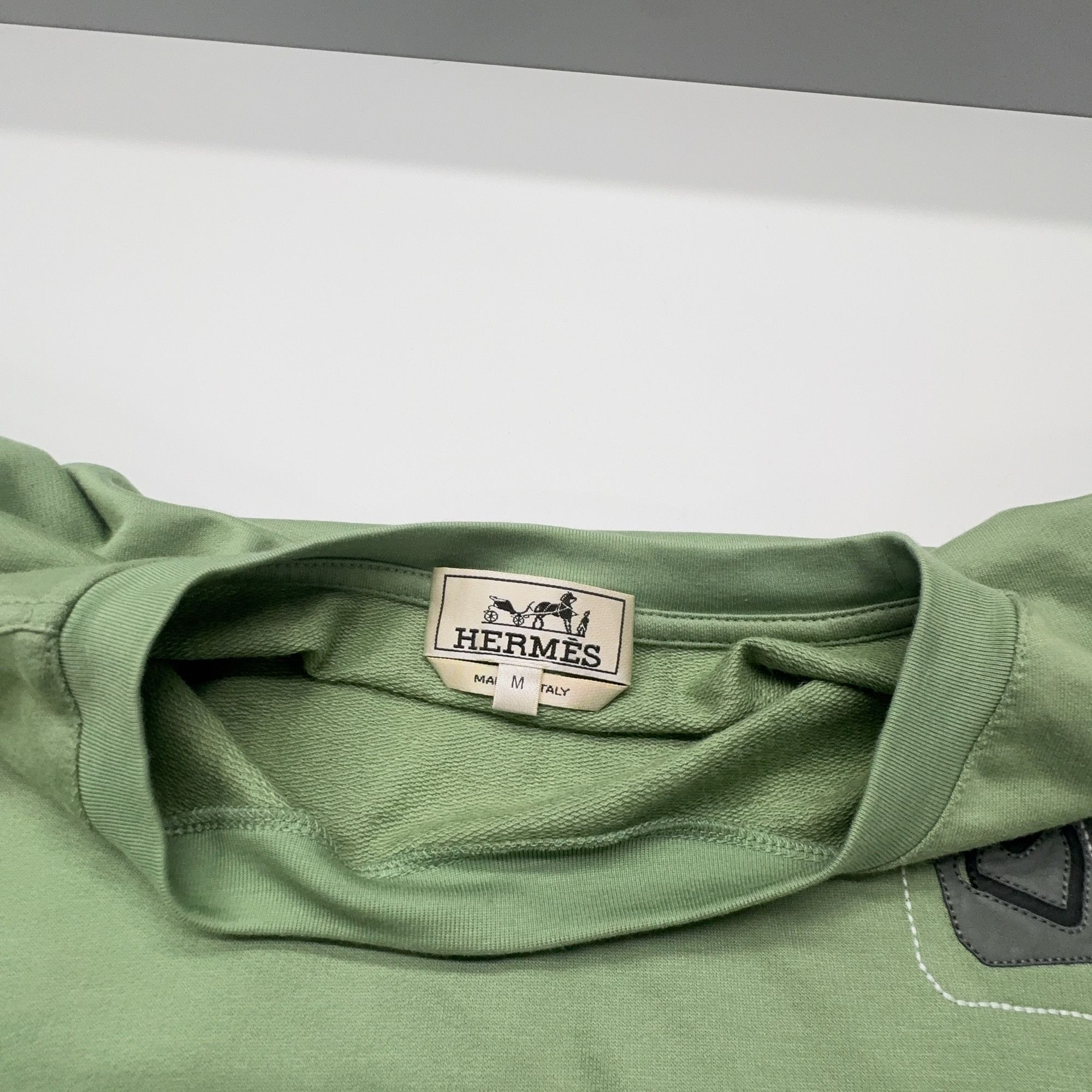 Hermes Hermès Logo Patch T-Shirt Size M Size US M / EU 48-50 / 2 - 5 Thumbnail