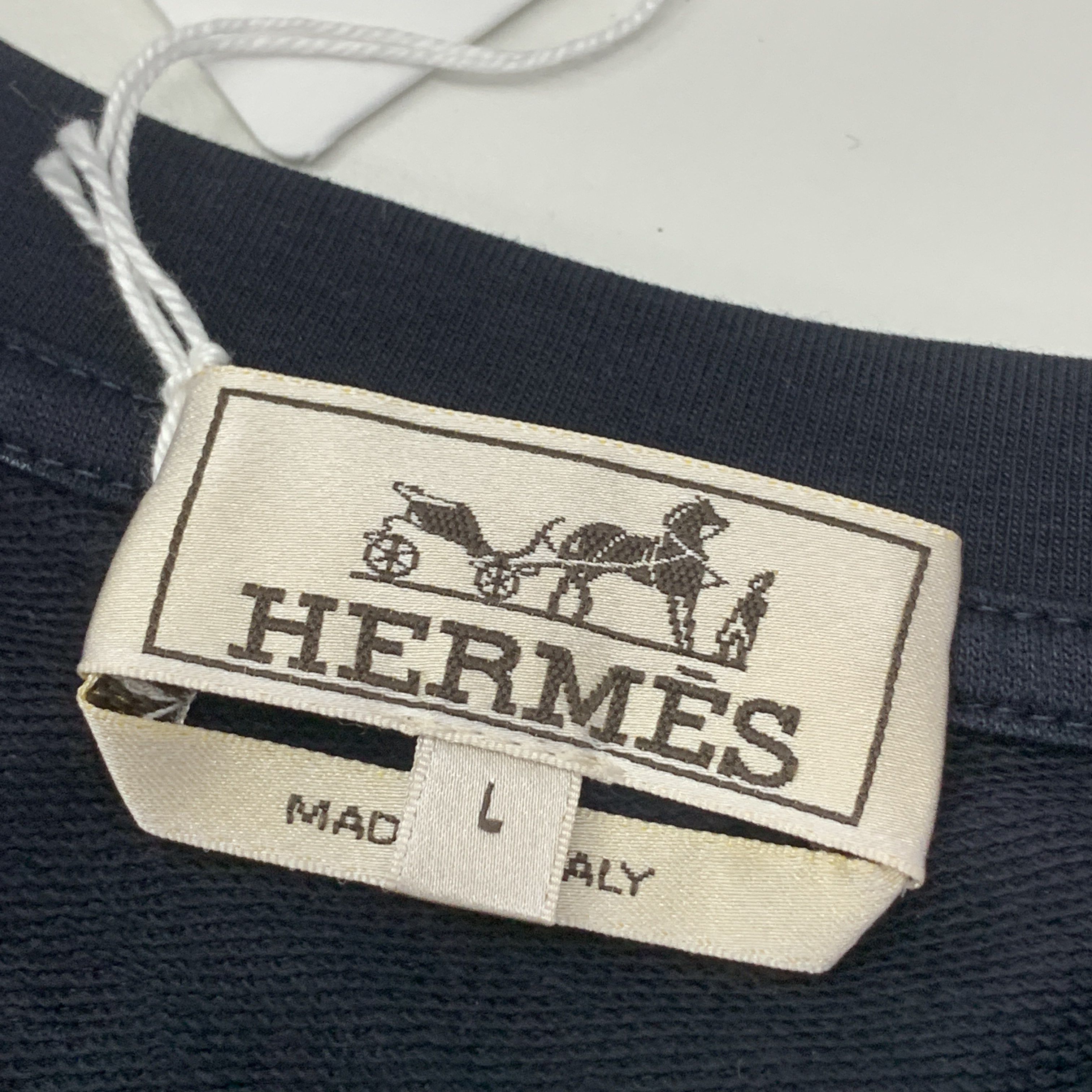 Hermes Hermès Leather Patch T-Shirt Size L Size US L / EU 52-54 / 3 - 3 Thumbnail