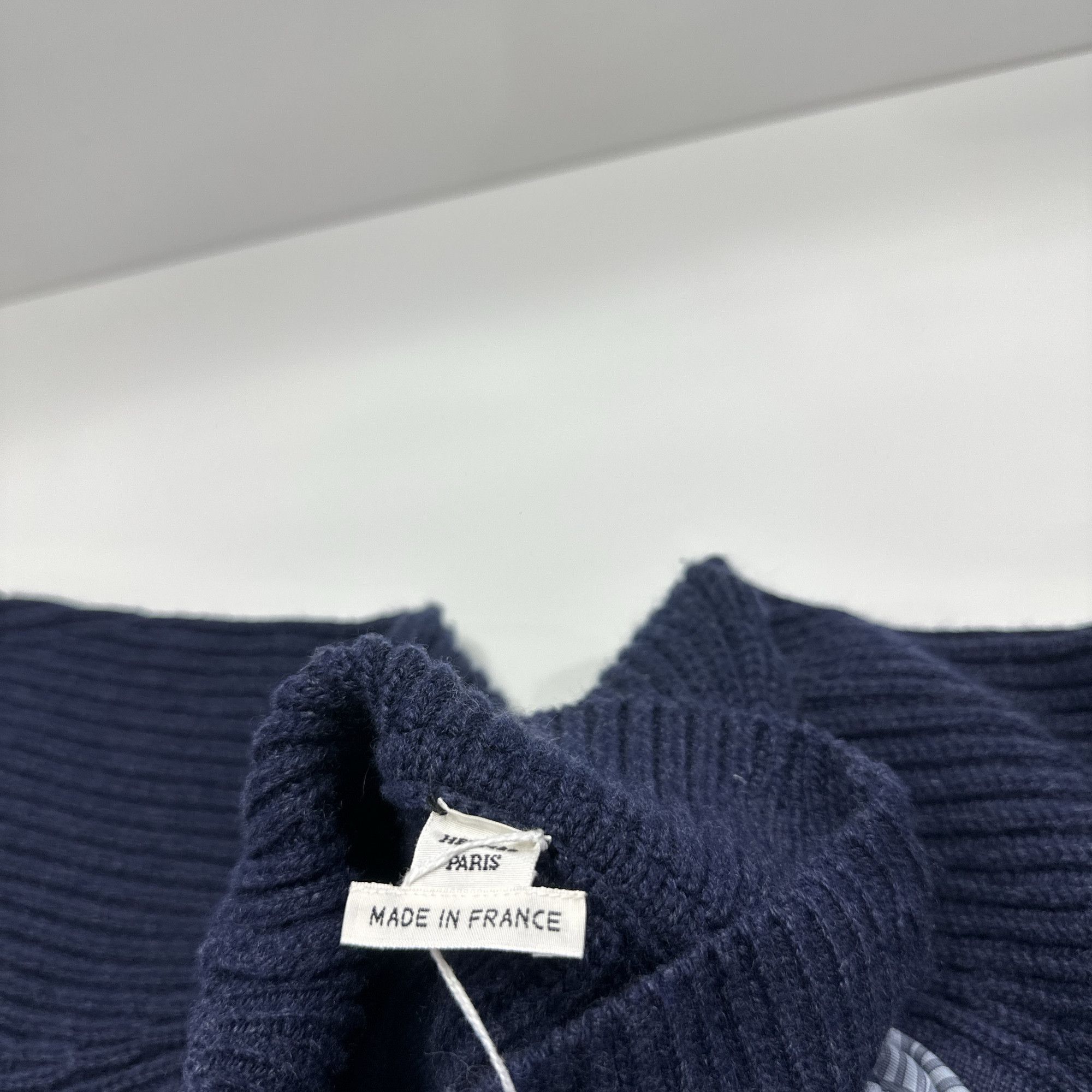 Hermes Hermès Printed Silk Cashmere Sweater Size 36 Size XS / US 0-2 / IT 36-38 - 3 Thumbnail