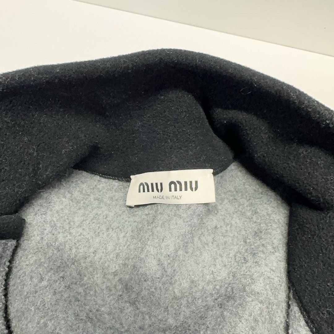 Miu Miu Miu Miu Logo Embroidered Fleece Jacket Size S Size S / US 4 / IT 40 - 6 Thumbnail