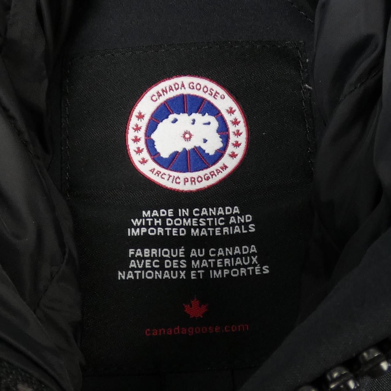 Canada Goose Canada Goose Canada Goose MACKENZIE Down Coat Textile Outerwear 2302JL DUTY FREE for USA Size ONE SIZE - 4 Thumbnail