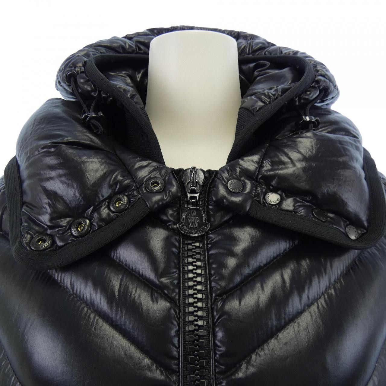 Moncler Moncler Moncler CRUSSOL Down Jacket Others Outerwear CRUSSOL DUTY FREE for USA Size ONE SIZE - 5 Thumbnail