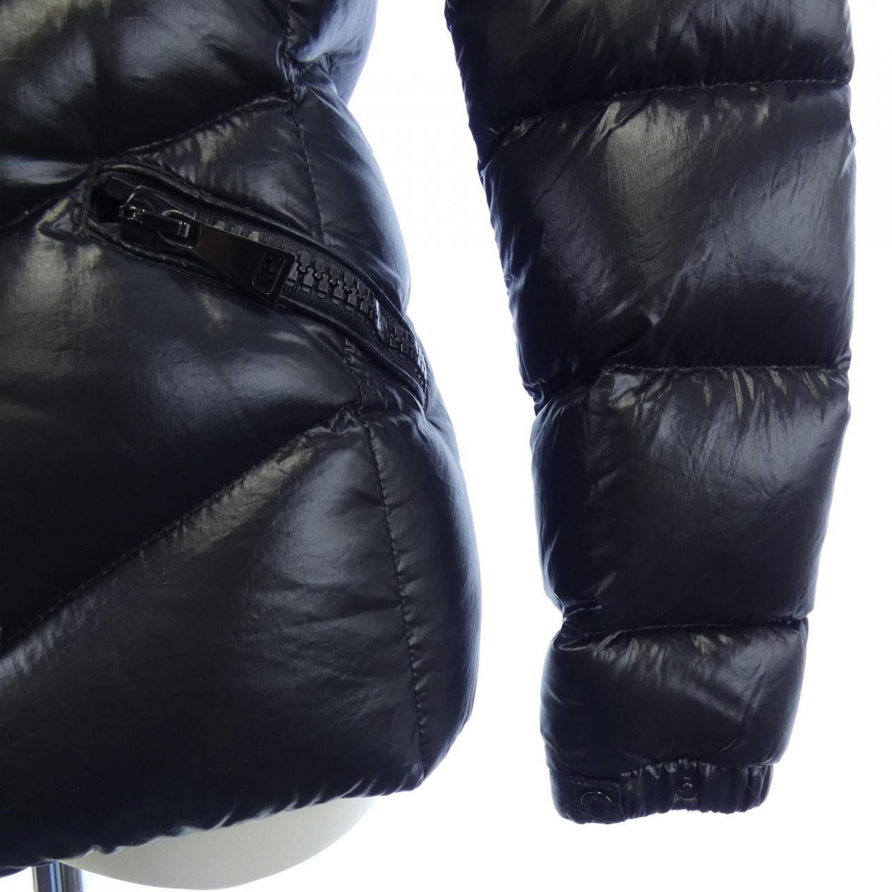 Moncler Moncler Moncler CRUSSOL Down Jacket Others Outerwear CRUSSOL DUTY FREE for USA Size ONE SIZE - 6 Thumbnail