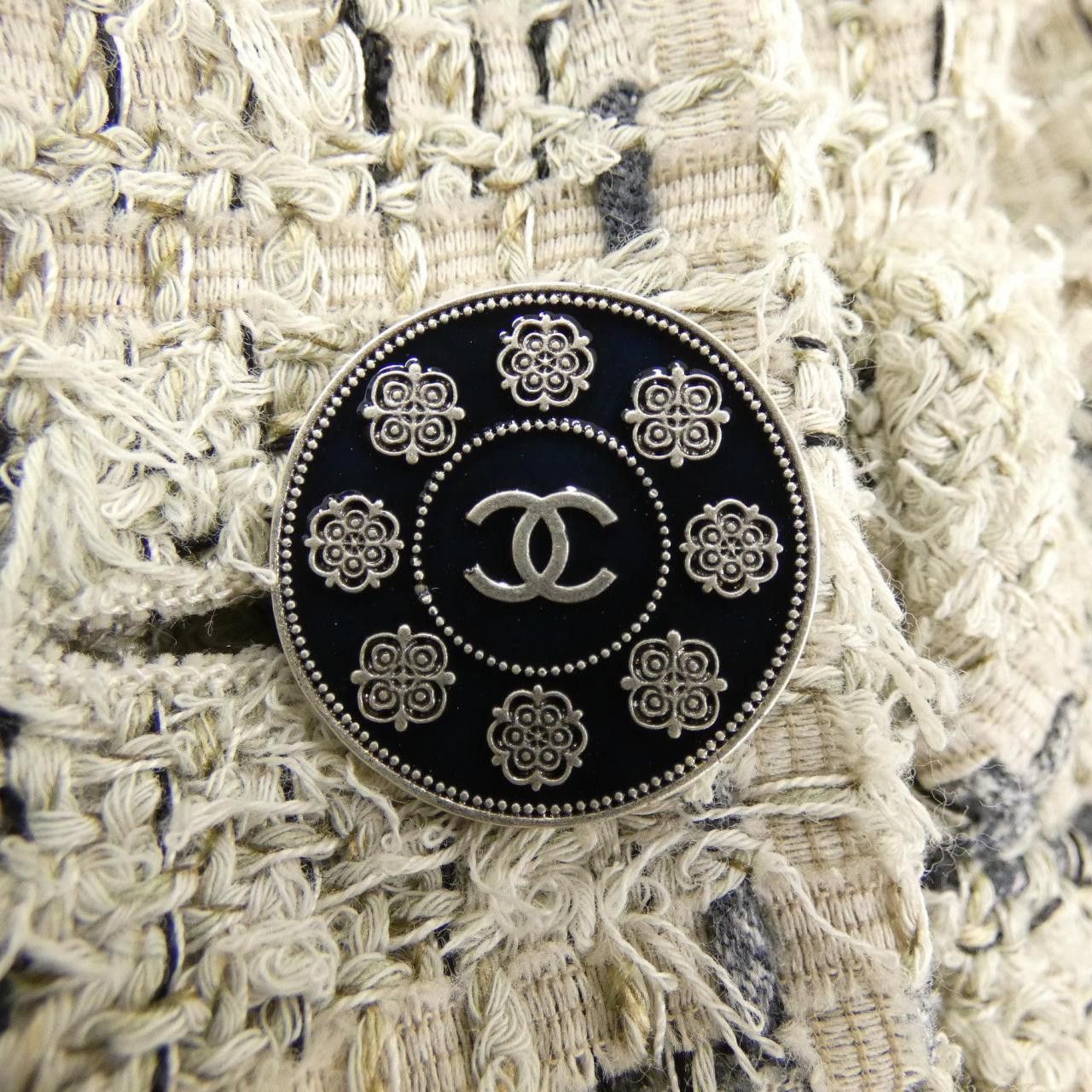 Chanel Chanel Chanel Jacket Others Outerwear P53077V39681 DUTY FREE for USA Size ONE SIZE - 7 Thumbnail