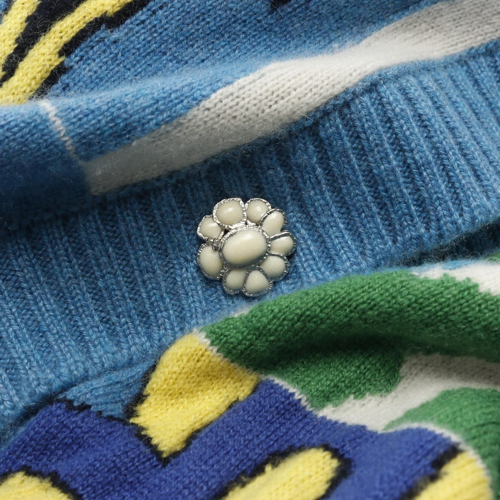 Chanel Chanel CHANEL Floral Cashmere Cardigan Textile Tops P50923K06479 DUTY FREE for USA Size ONE SIZE - 10 Thumbnail