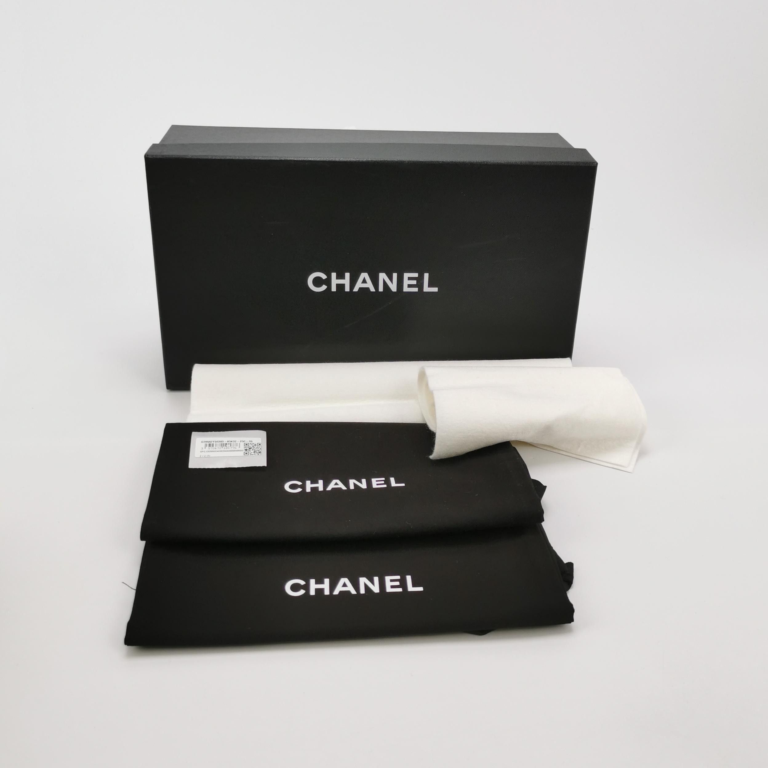 Chanel Chanel Women 5 Flats Size US 5 / IT 35 - 6 Thumbnail
