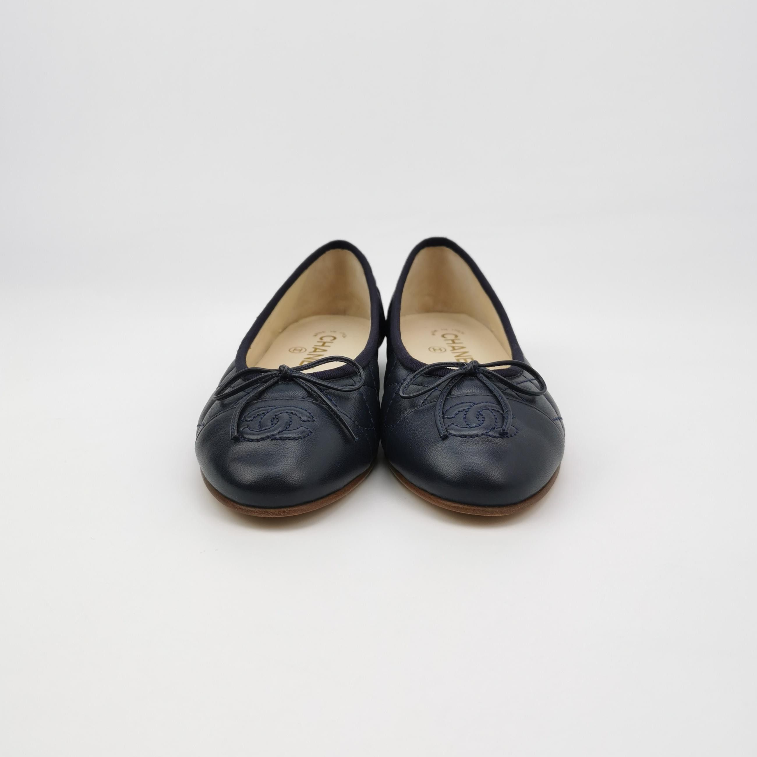 Chanel Chanel Women 6 Flats Size US 6 / IT 36 - 3 Thumbnail