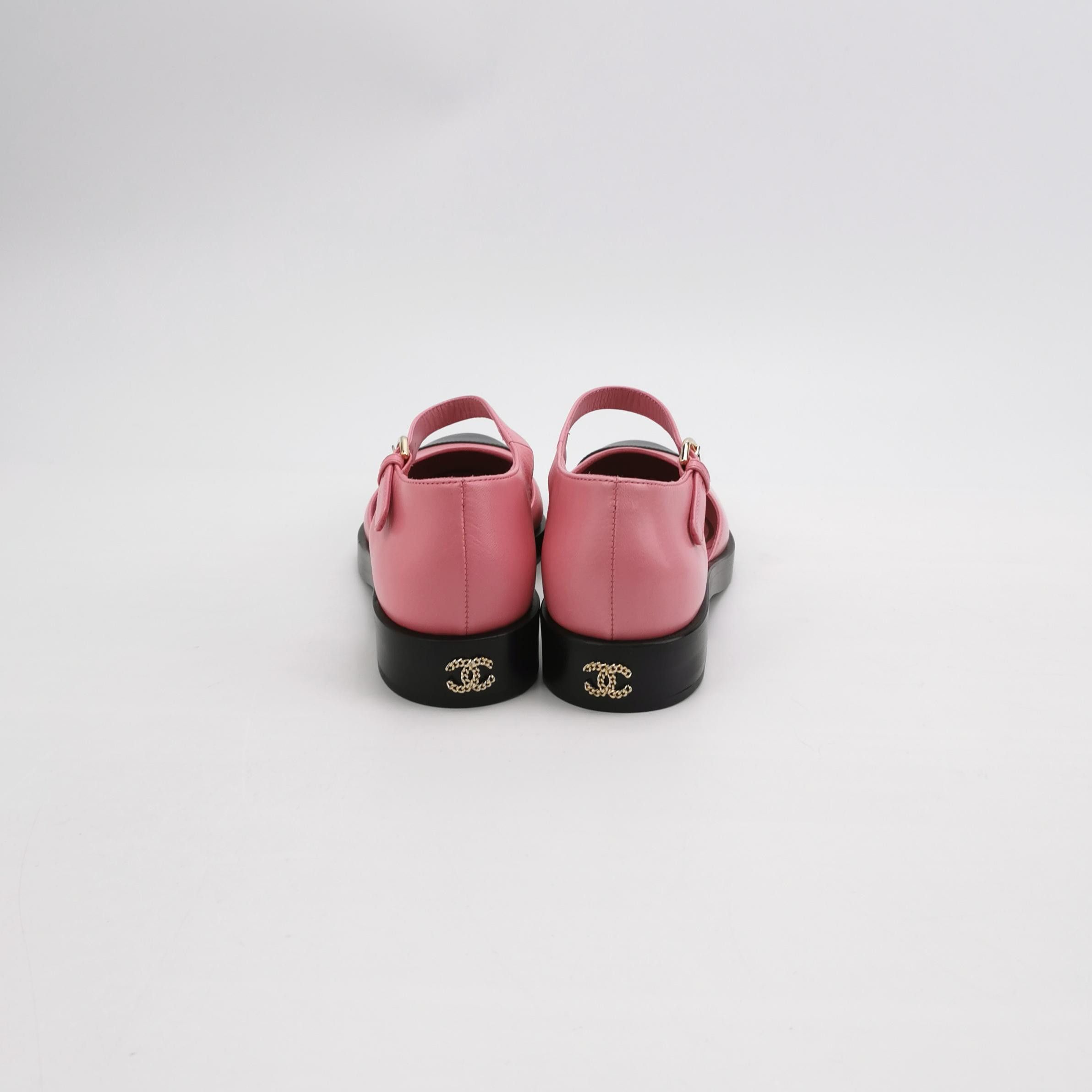 Chanel Chanel Women 6 Flats Size US 6 / IT 36 - 4 Thumbnail