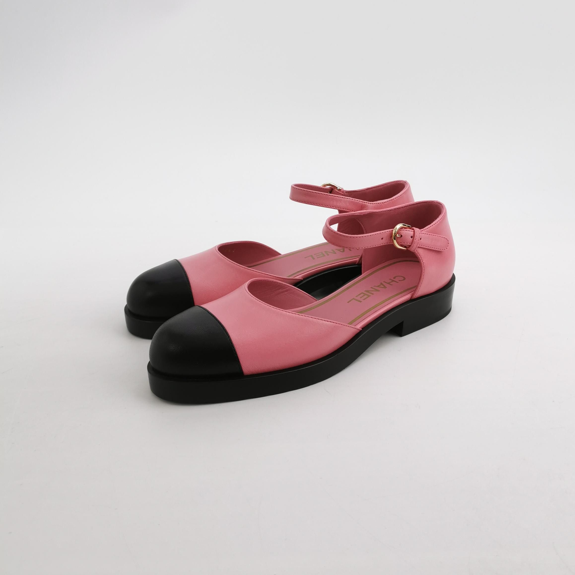 Chanel Chanel Women 6 Flats Size US 6 / IT 36 - 2 Thumbnail