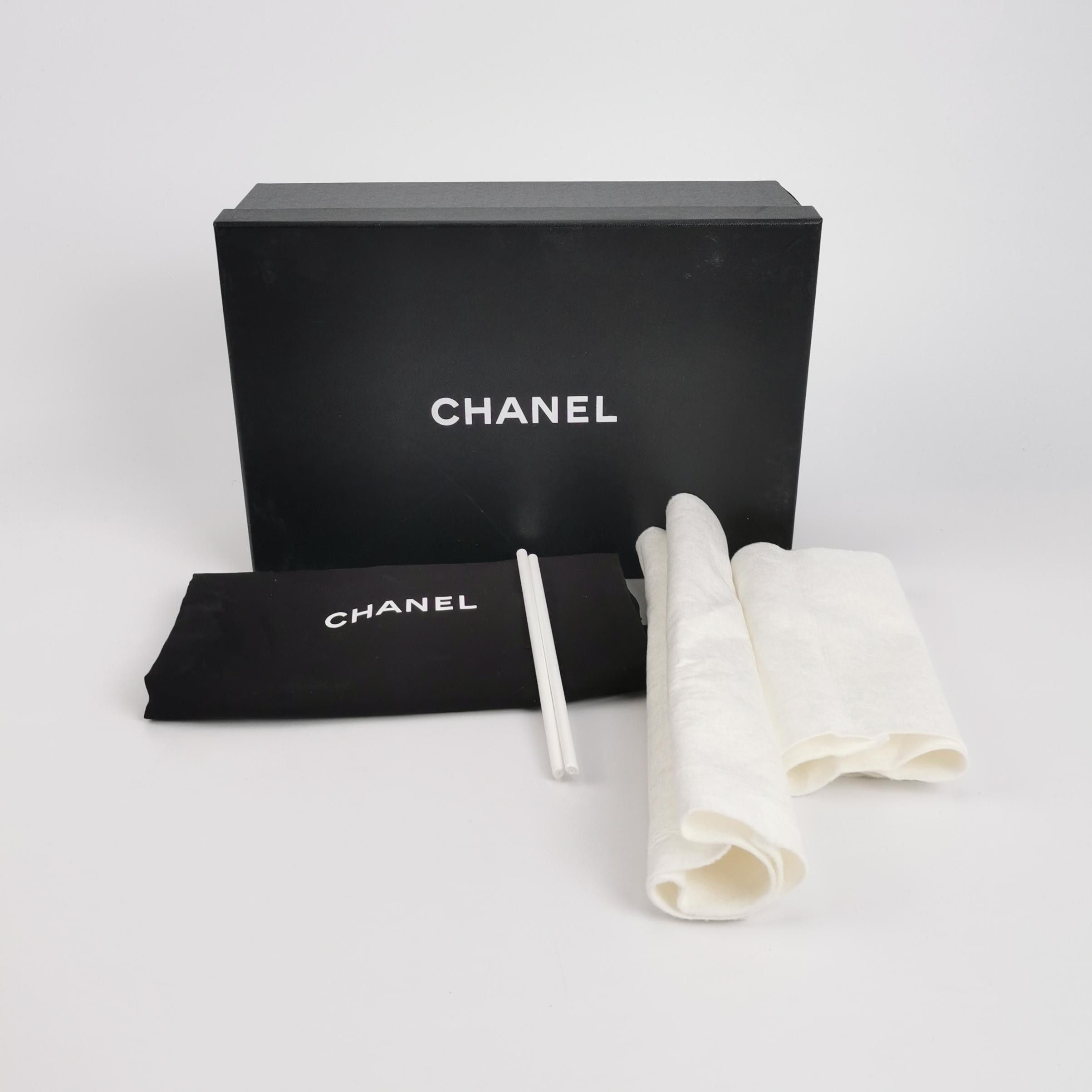 Chanel Chanel Women 7 Flats Size US 7 / IT 37 - 6 Thumbnail