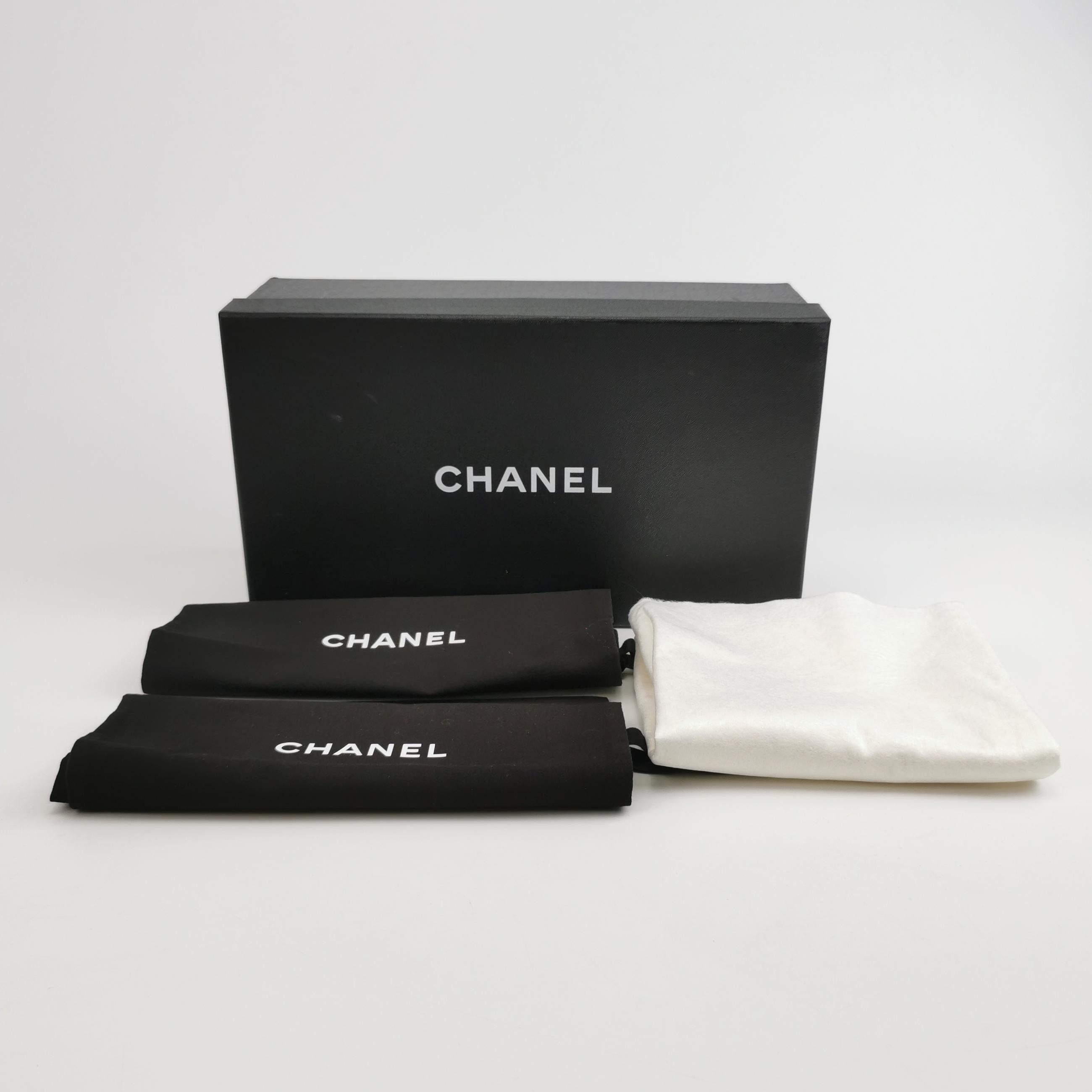 Chanel Chanel Women 5-5 Flats Size US 5.5 / IT 35.5 - 6 Thumbnail