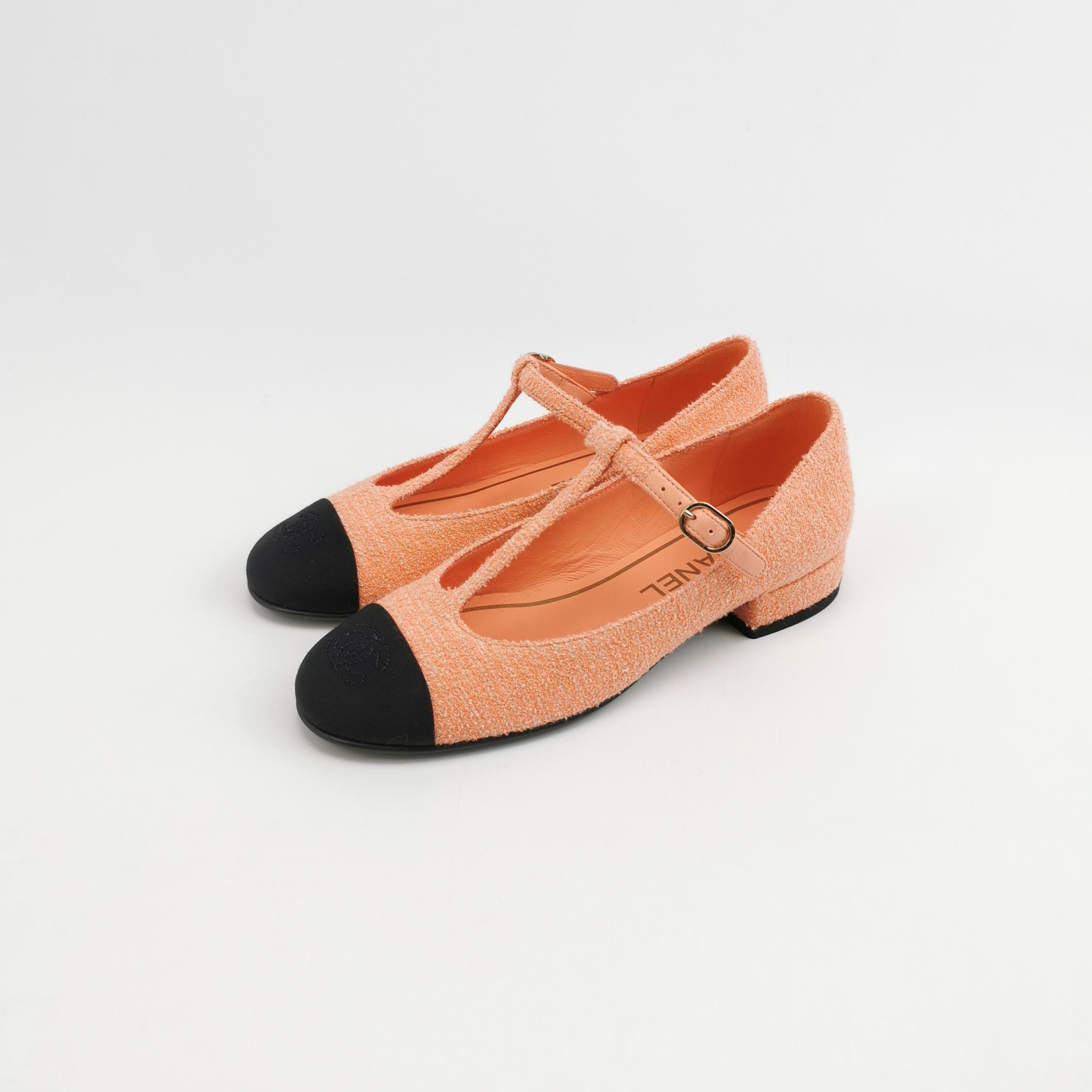 Chanel Chanel Women 5-5 Flats Size US 5.5 / IT 35.5 - 2 Thumbnail