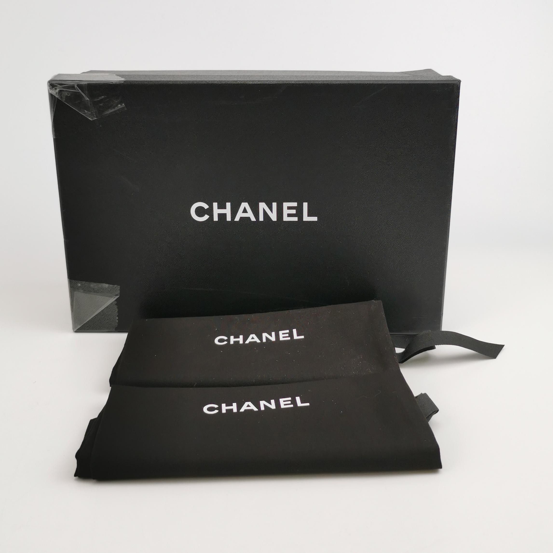 Chanel Chanel Women 5-5 Flats Size US 5.5 / IT 35.5 - 6 Thumbnail