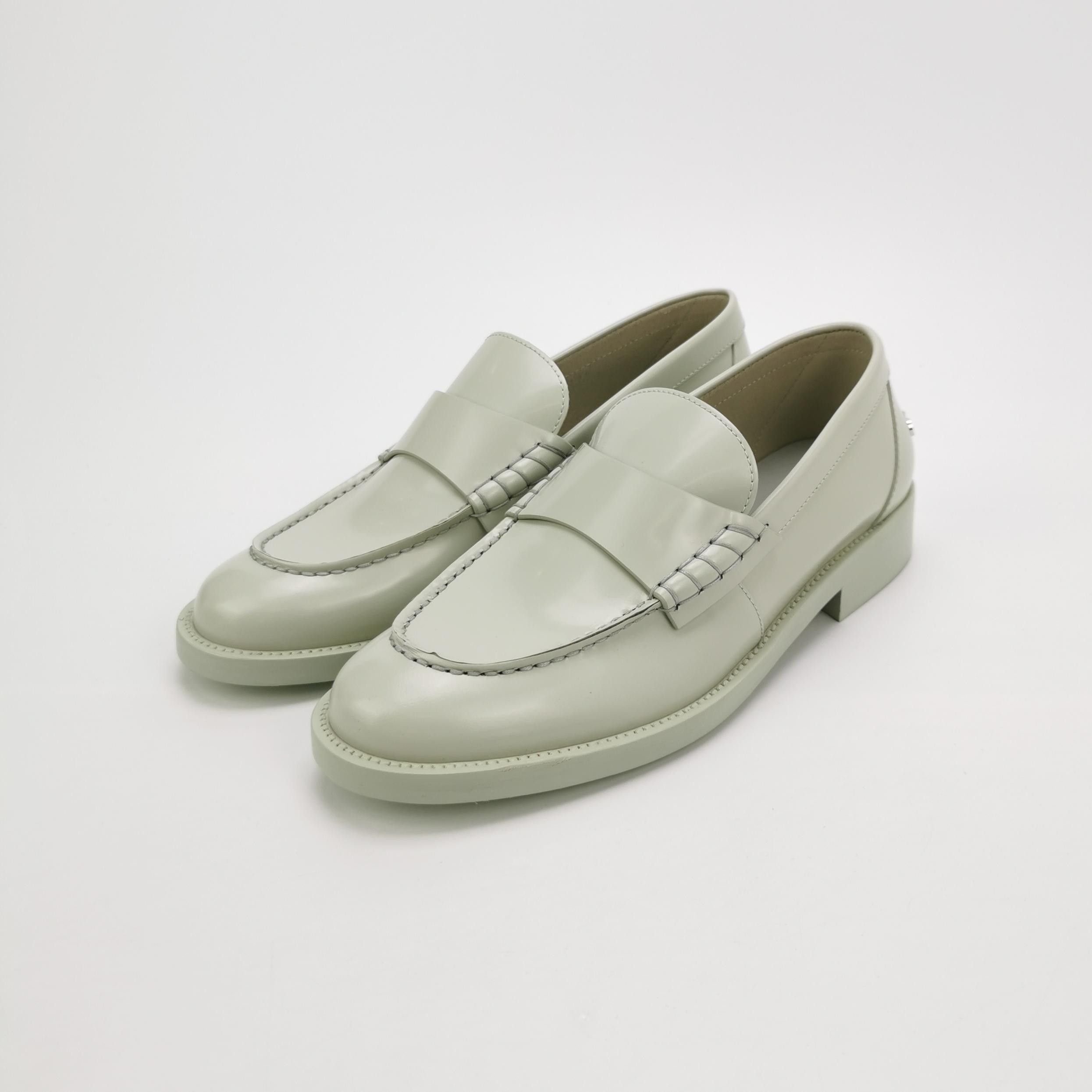 Chanel Chanel Women 8-5 Flats Size US 8.5 / IT 38.5 - 2 Thumbnail