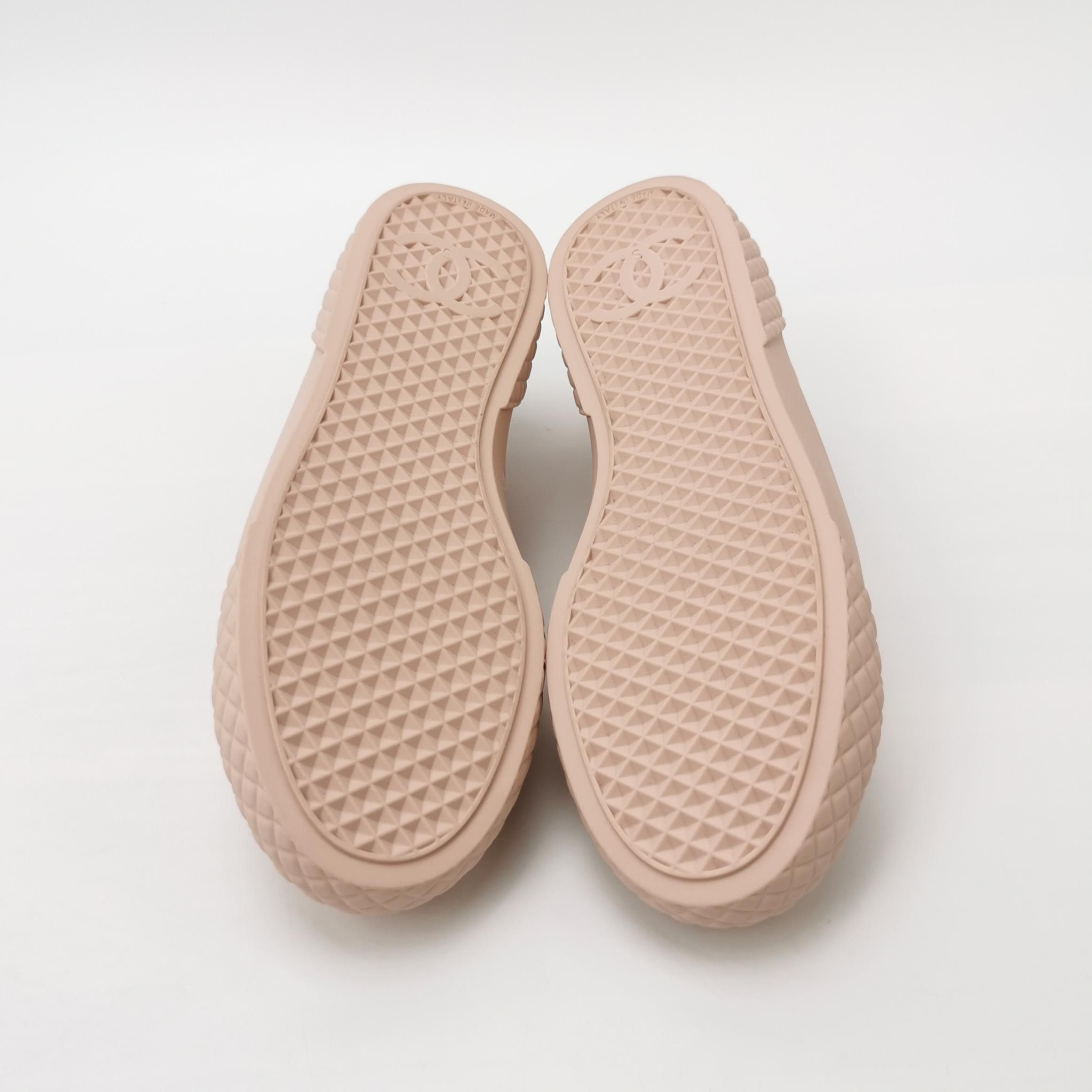 Chanel Chanel Women 6-5 Lowtop Sneakers Size US 6.5 / IT 36.5 - 5 Thumbnail