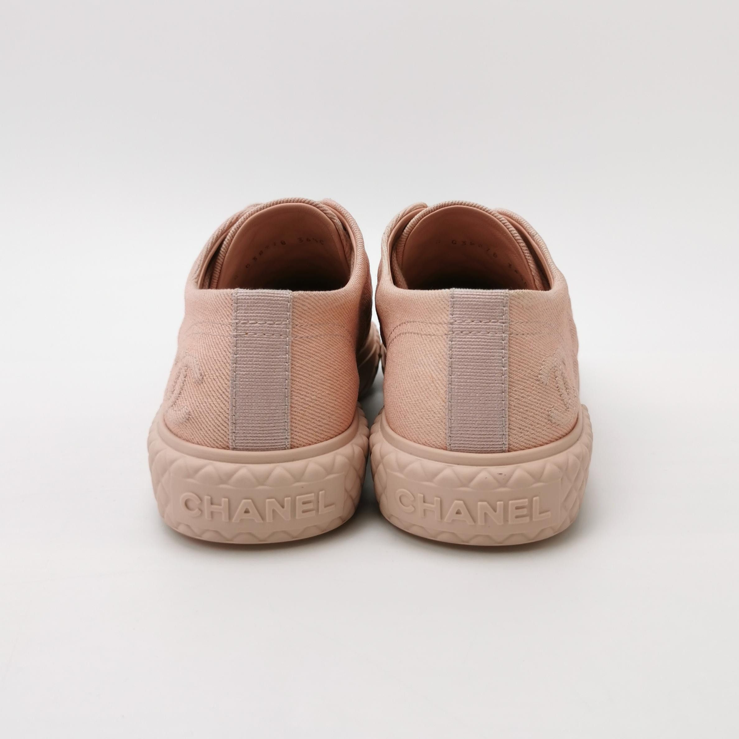 Chanel Chanel Women 6-5 Lowtop Sneakers Size US 6.5 / IT 36.5 - 4 Thumbnail