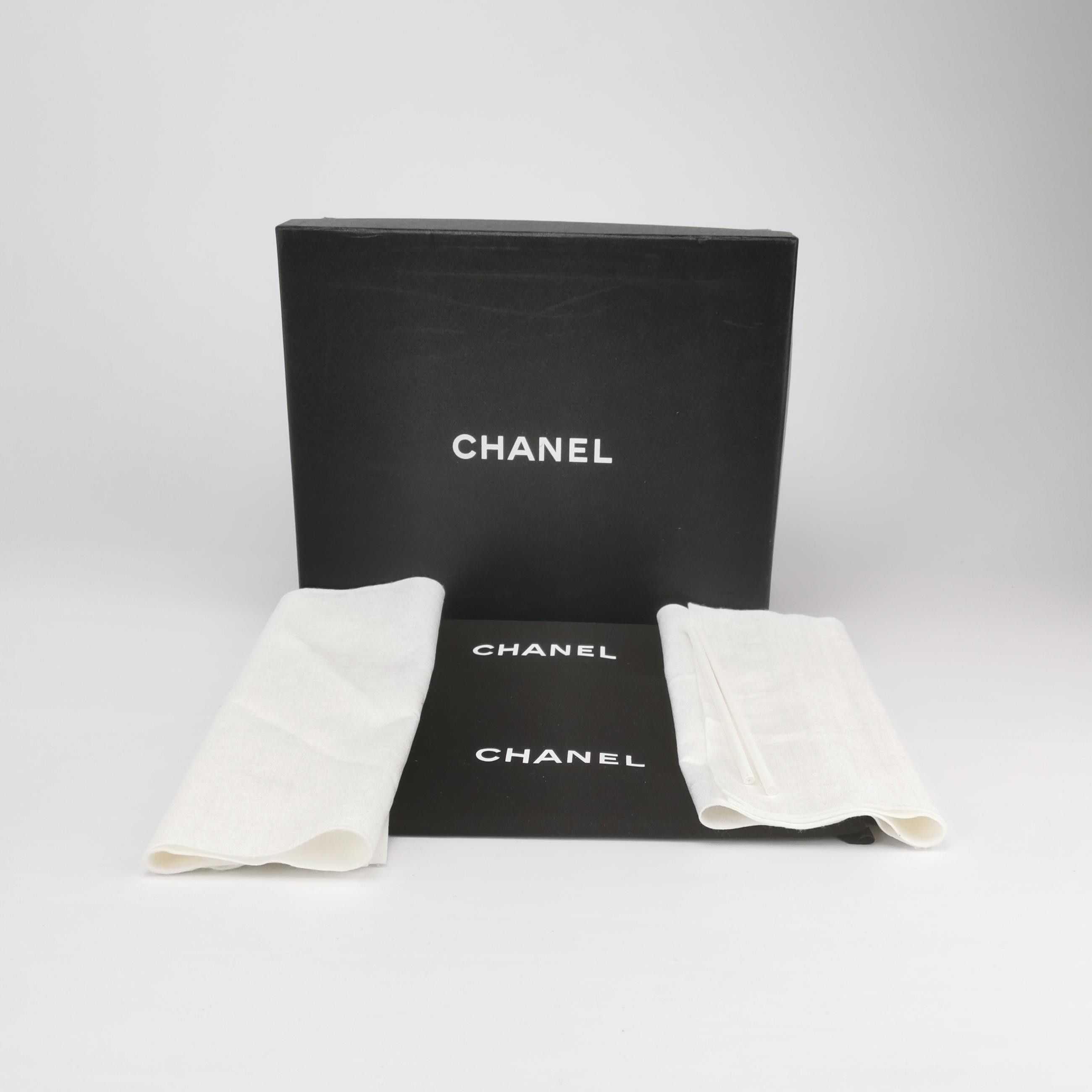 Chanel Chanel Women 7 Flats Size US 7 / IT 37 - 6 Thumbnail