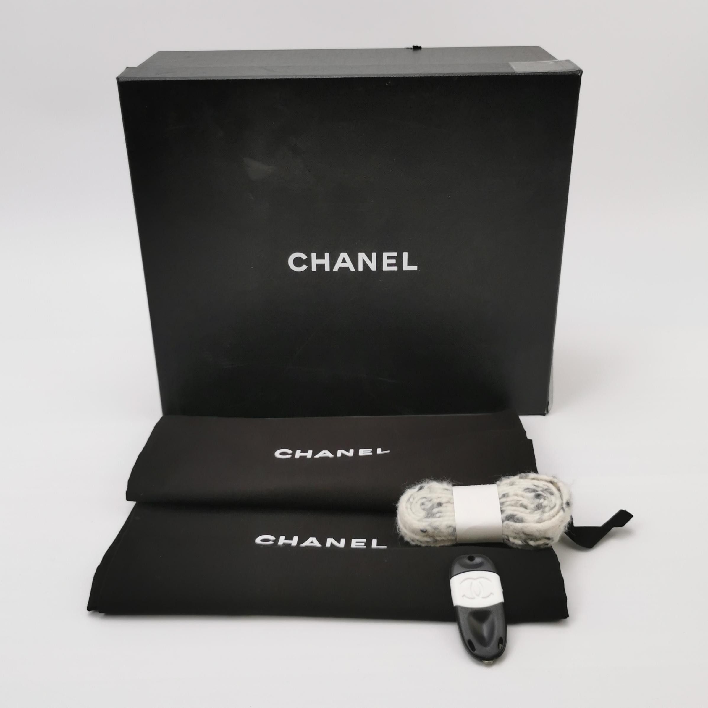 Chanel Chanel Women 8 Lowtop Sneakers Size US 8 / IT 38 - 6 Thumbnail