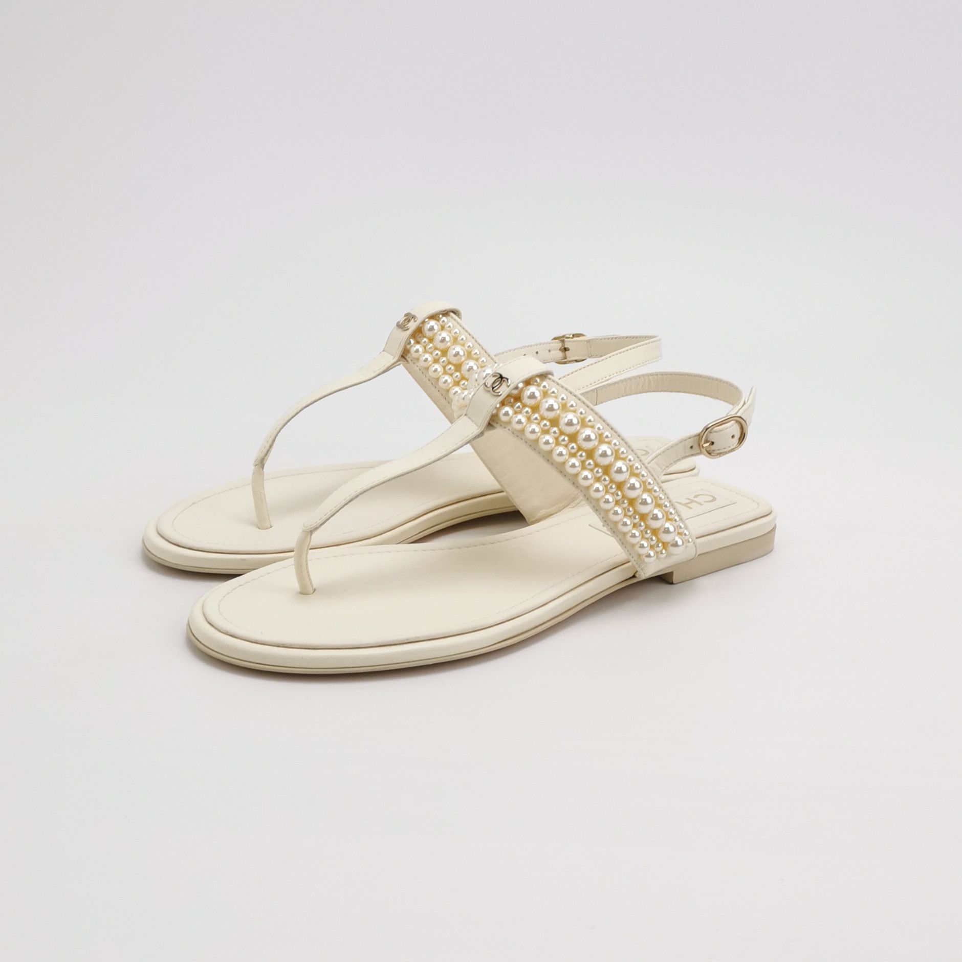 Chanel Chanel Women 7 Sandals Size US 7 / IT 37 - 2 Thumbnail