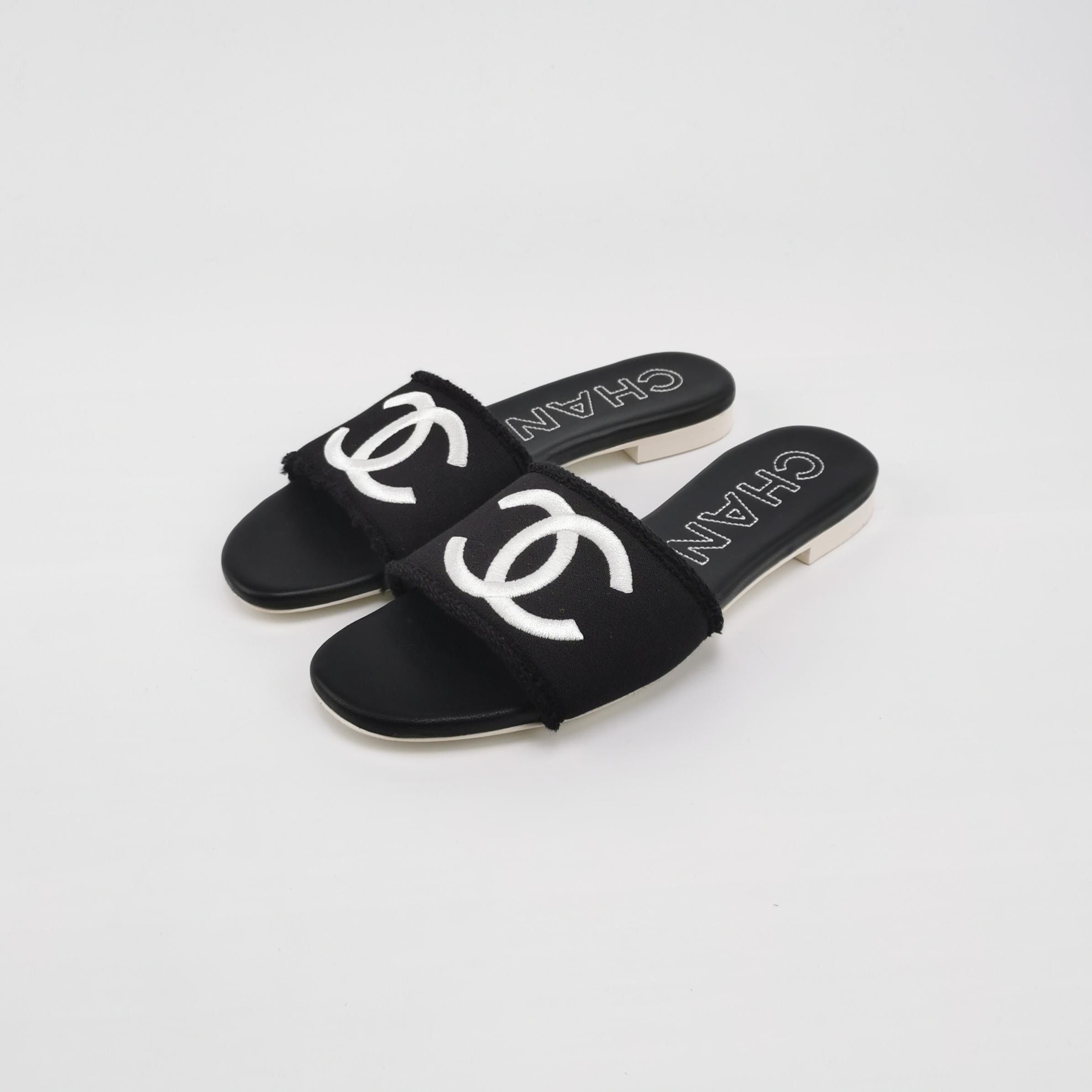 Chanel Chanel Women 6 Sandals Size US 6 / IT 36 - 2 Thumbnail