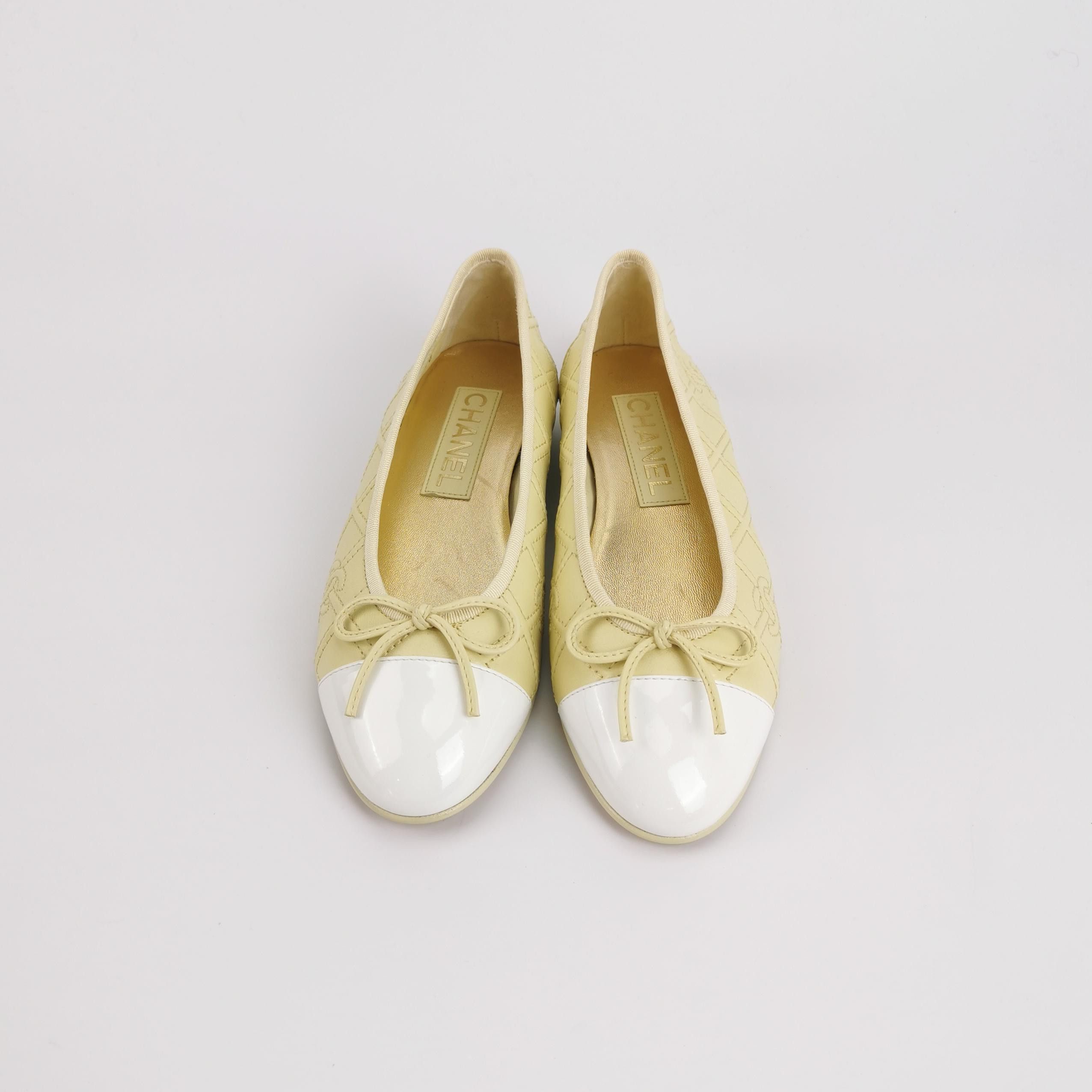 Chanel Chanel Women 6 Flats Size US 6 / IT 36 - 3 Thumbnail