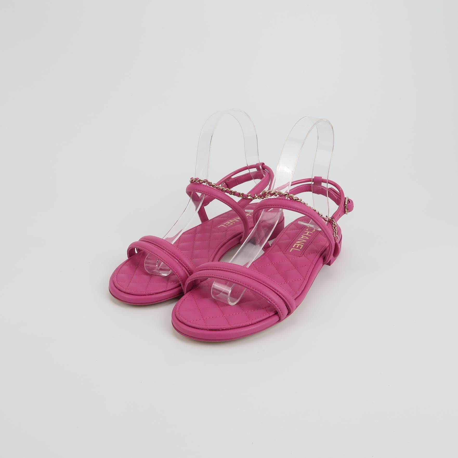 Chanel Chanel Women 7 Flats Size US 7 / IT 37 - 2 Thumbnail