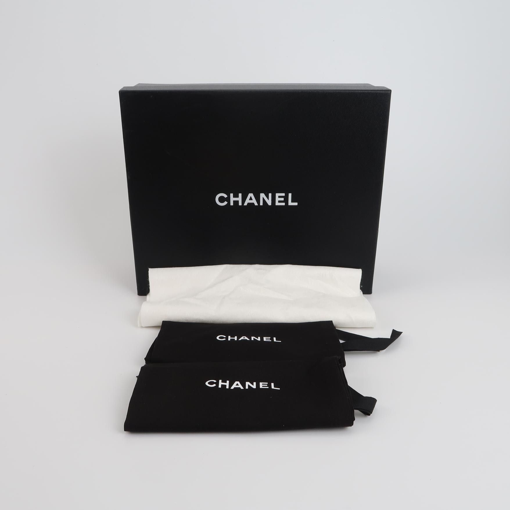 Chanel Chanel Women 7 Flats Size US 7 / IT 37 - 6 Thumbnail