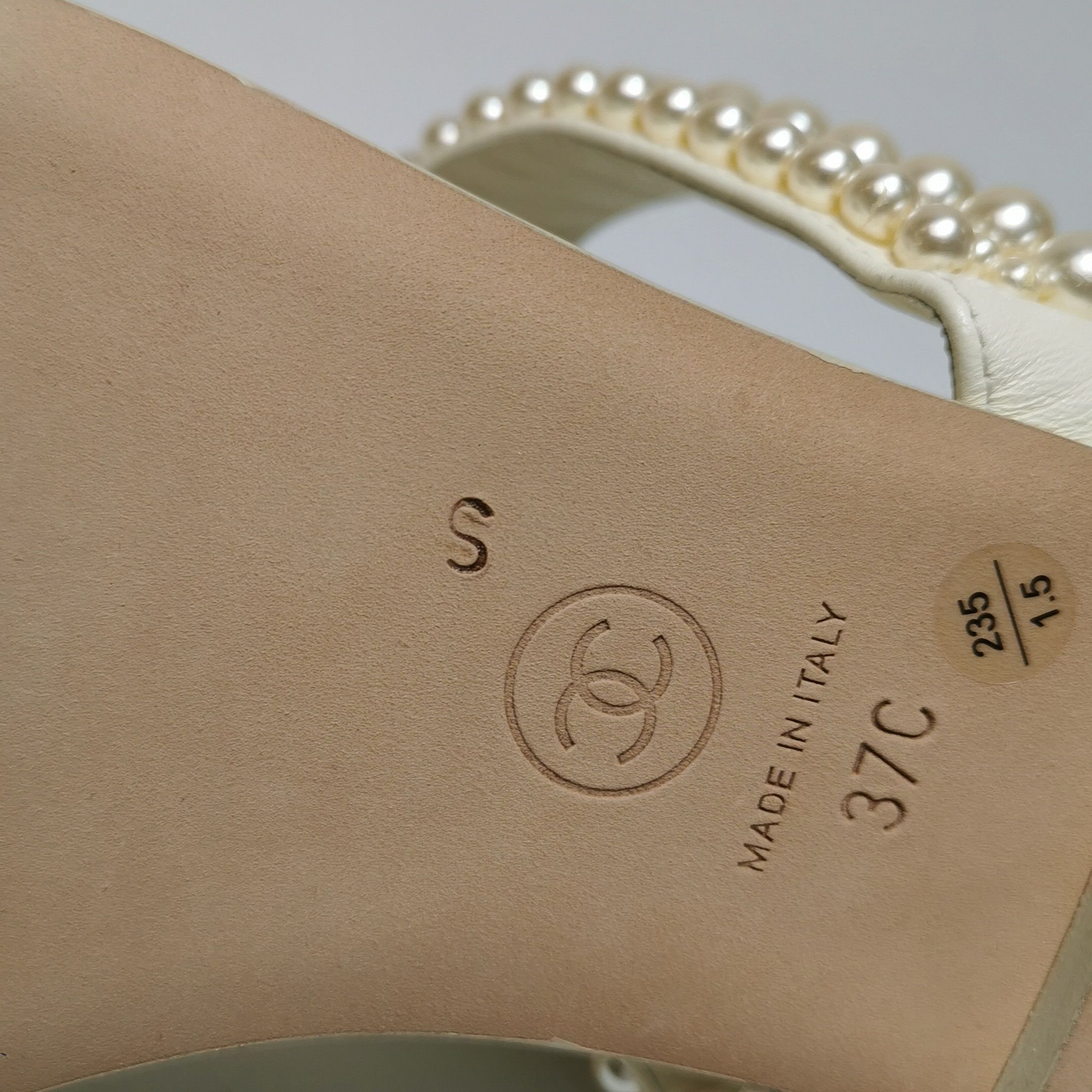 Chanel Chanel Women 7 Sandals Size US 7 / IT 37 - 10 Thumbnail