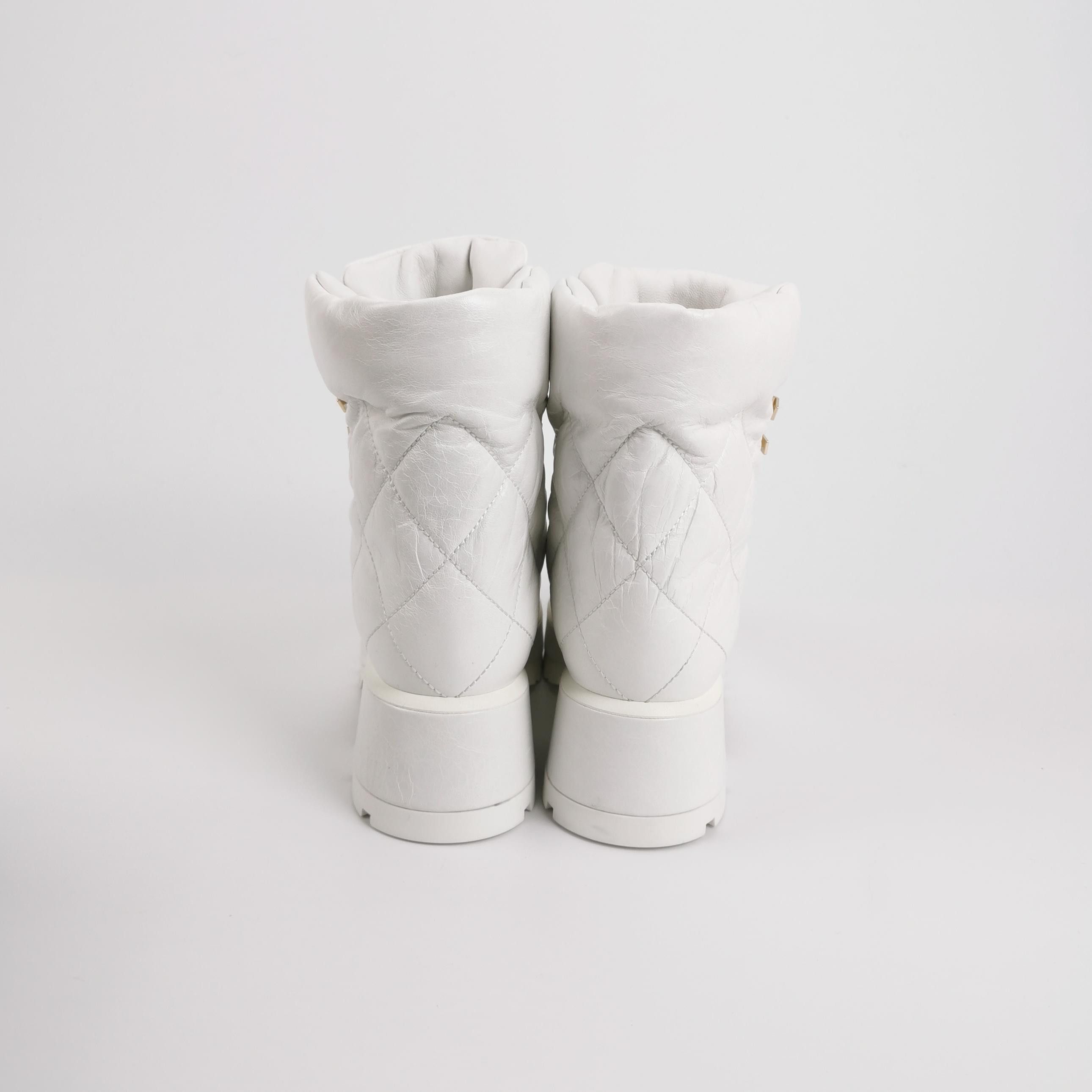 Chanel Chanel Women 6-5 Boots Size US 6.5 / IT 36.5 - 4 Thumbnail