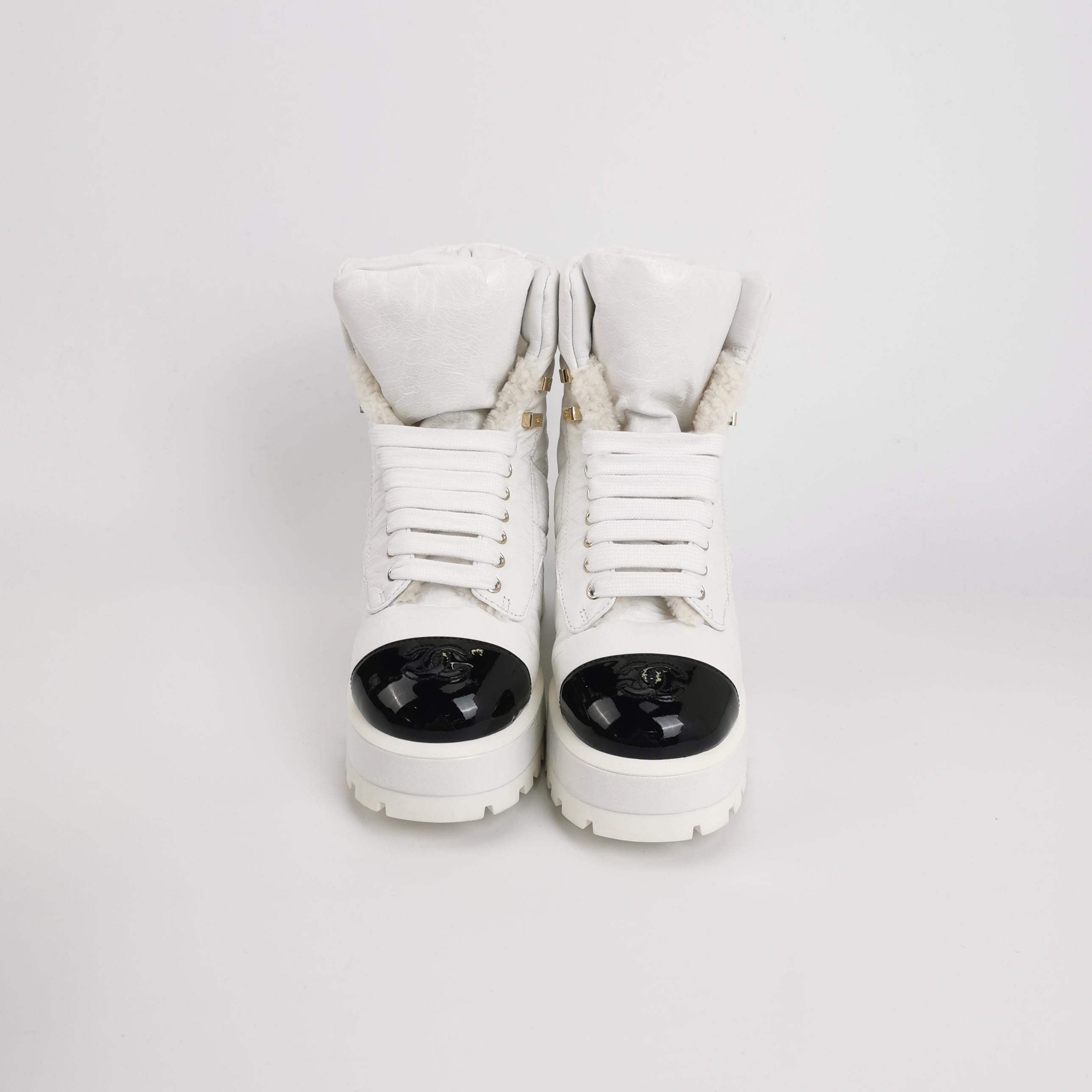 Chanel Chanel Women 6-5 Boots Size US 6.5 / IT 36.5 - 3 Thumbnail