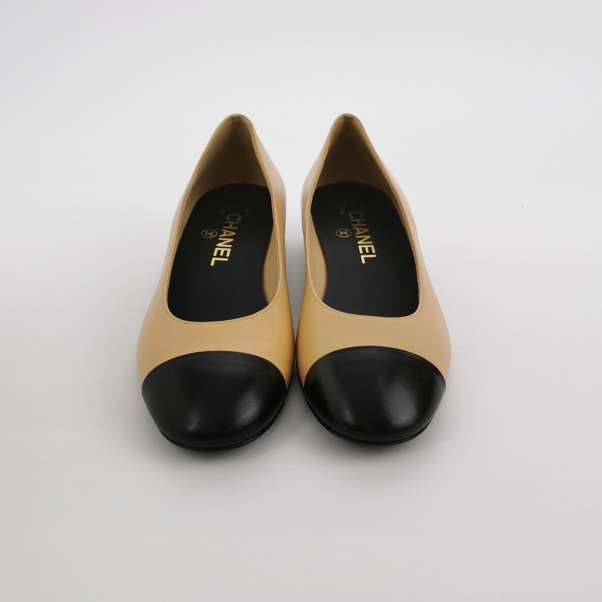 Chanel Chanel Women 7-5 Flats Size US 7.5 / IT 37.5 - 3 Thumbnail