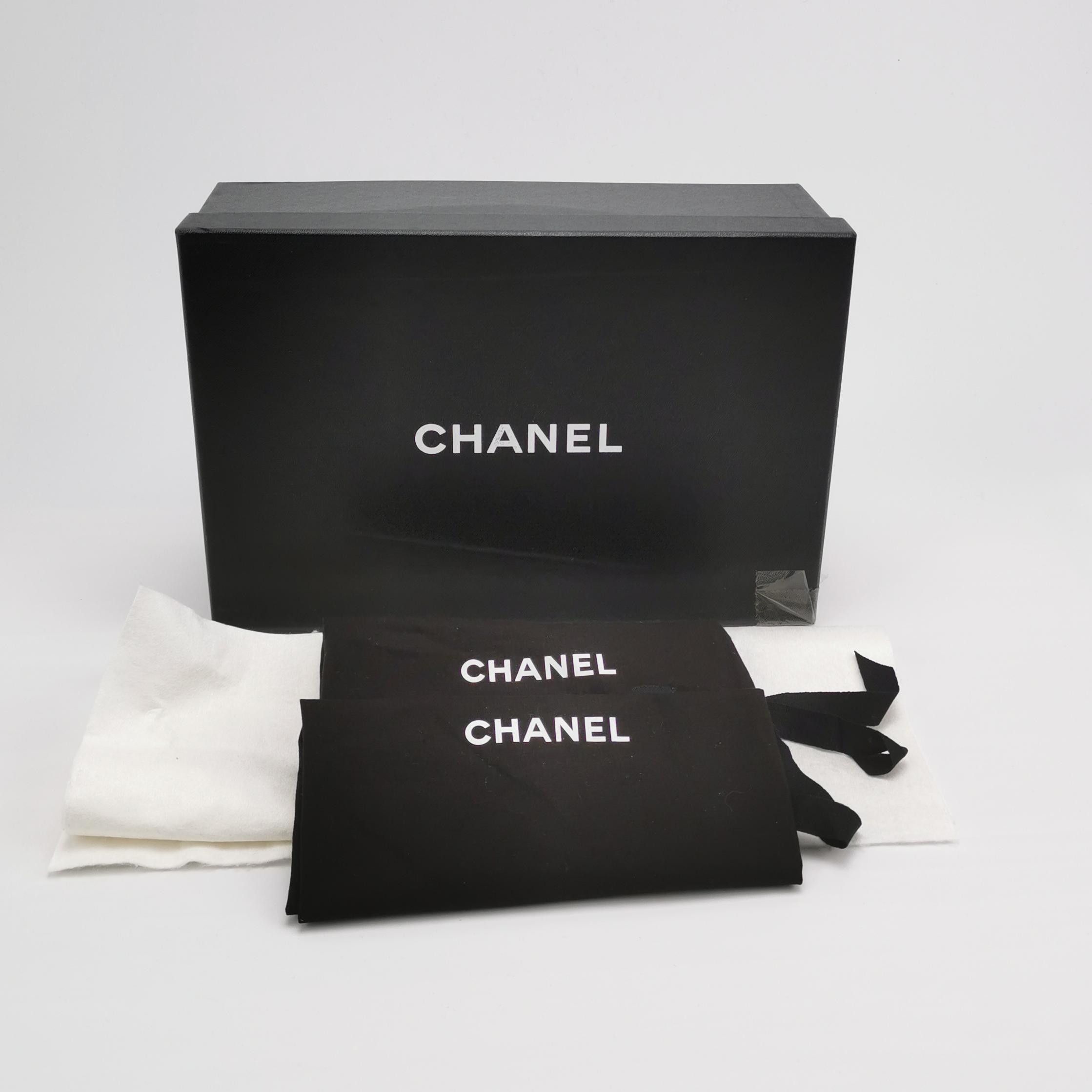 Chanel Chanel Women 7-5 Flats Size US 7.5 / IT 37.5 - 6 Thumbnail