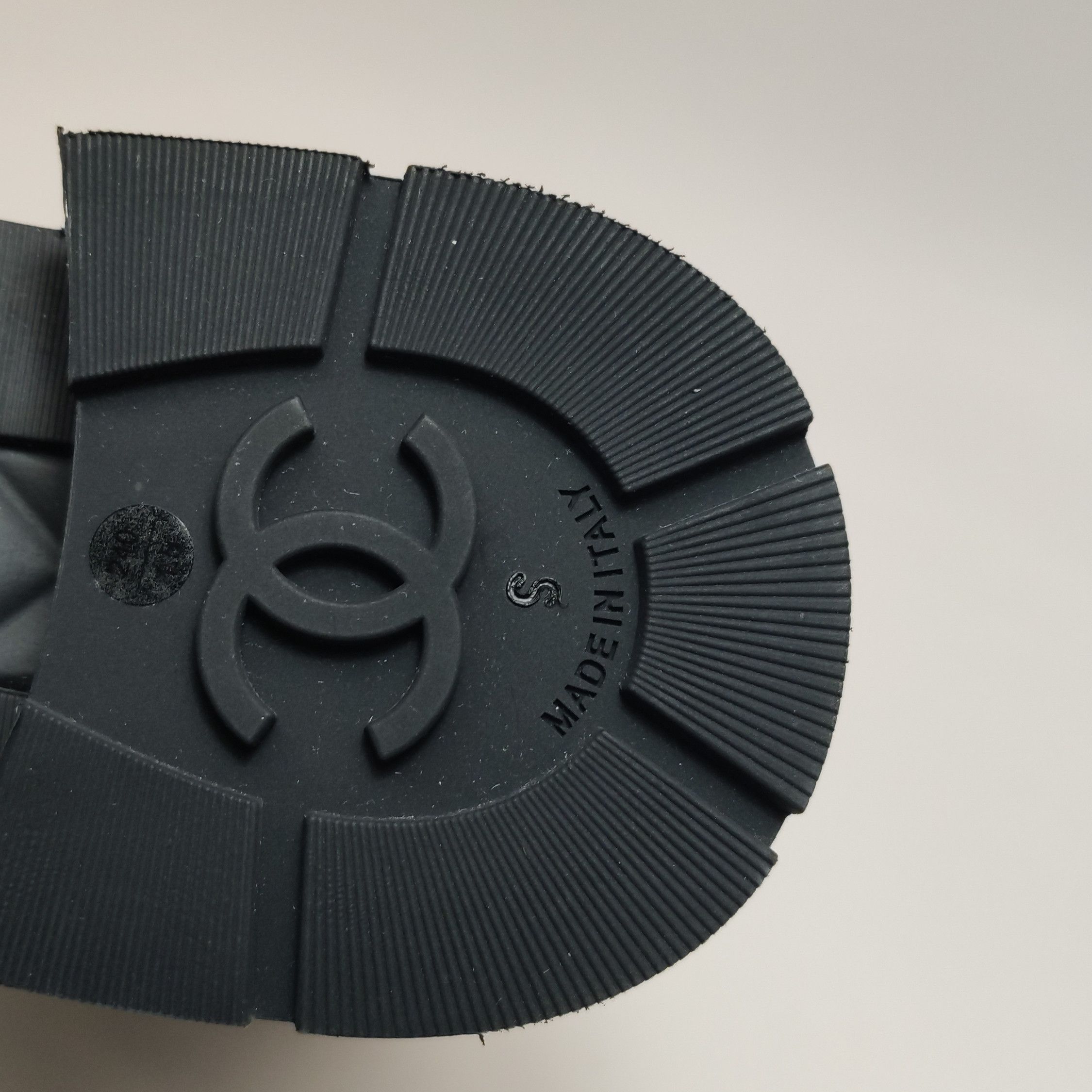 Chanel Chanel Women 8-5 Boots Size US 8.5 / IT 38.5 - 10 Thumbnail